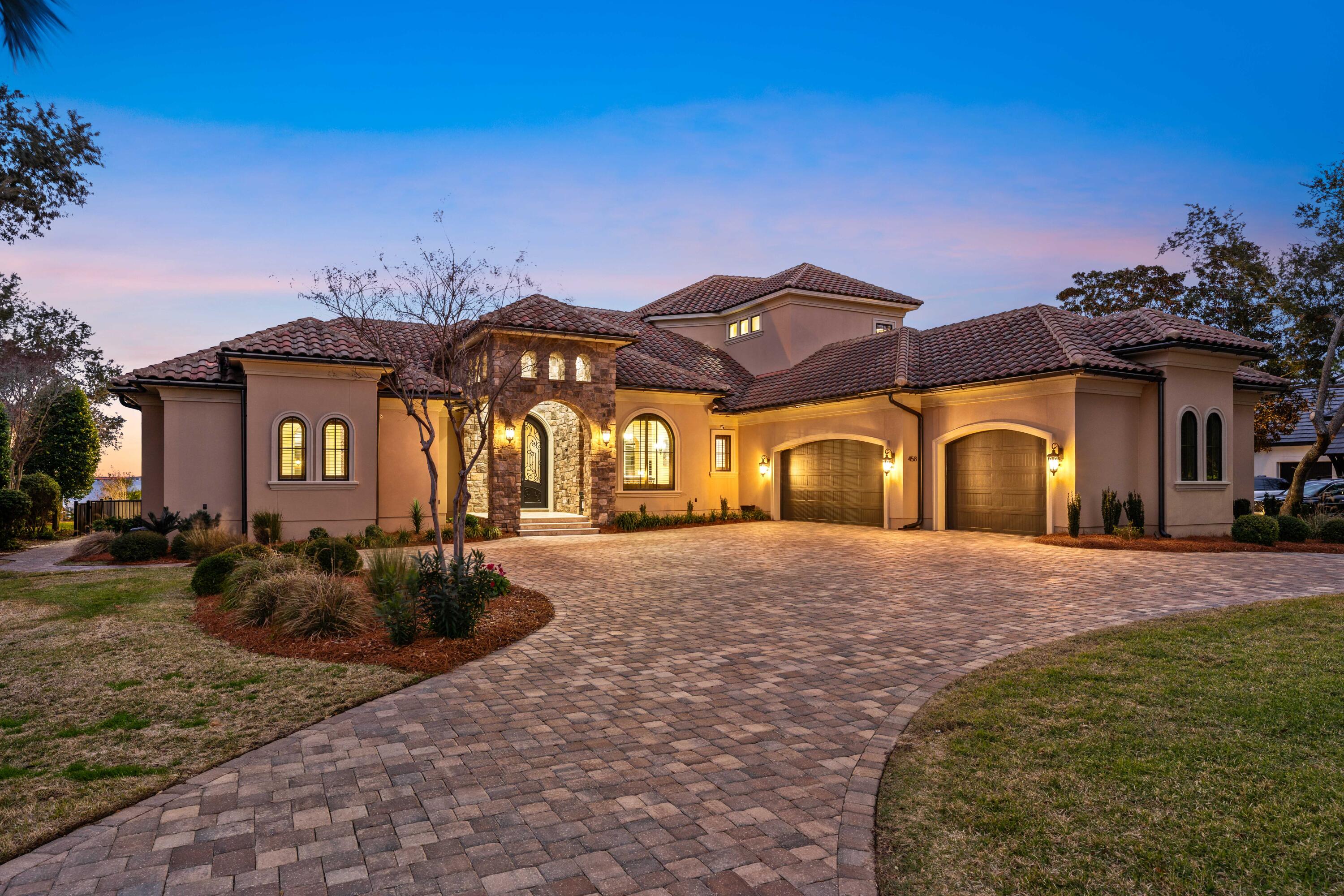 REGATTA BAY - Residential