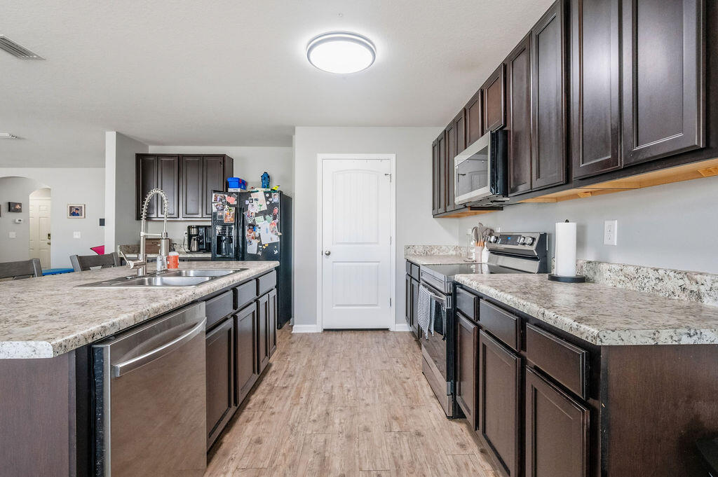 PARTRIDGE HILLS - Residential