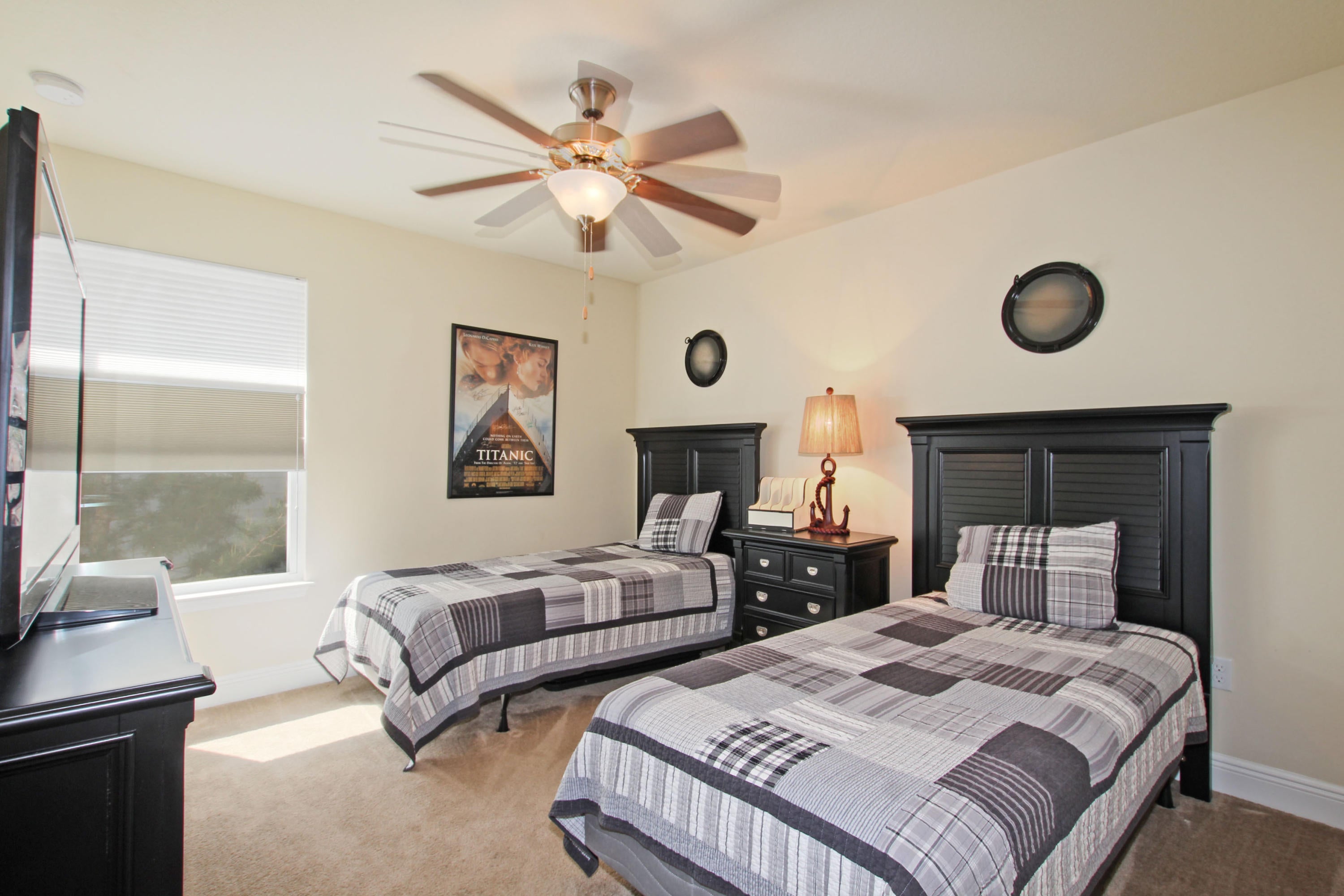 PINEWOOD PRESERVE - Residential
