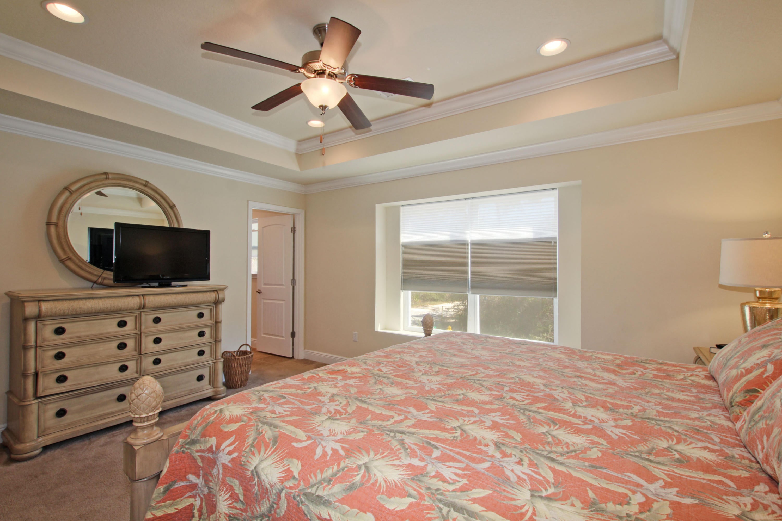 PINEWOOD PRESERVE - Residential