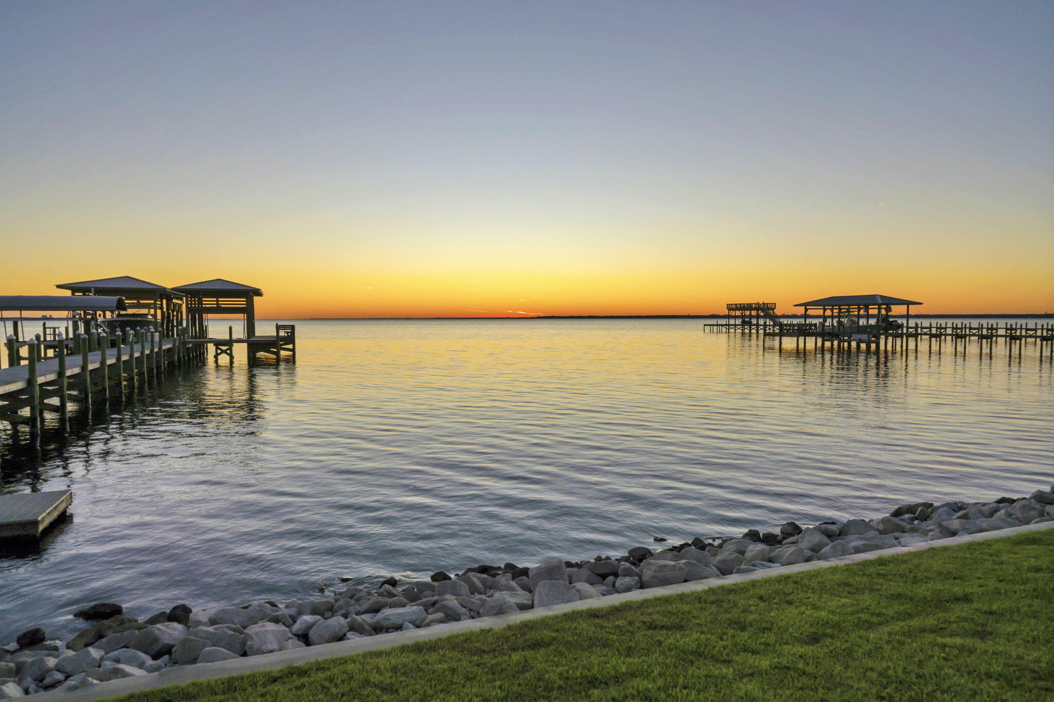 SUNSET BEACH ESTATES AT BLUEWATER BAY - Residential