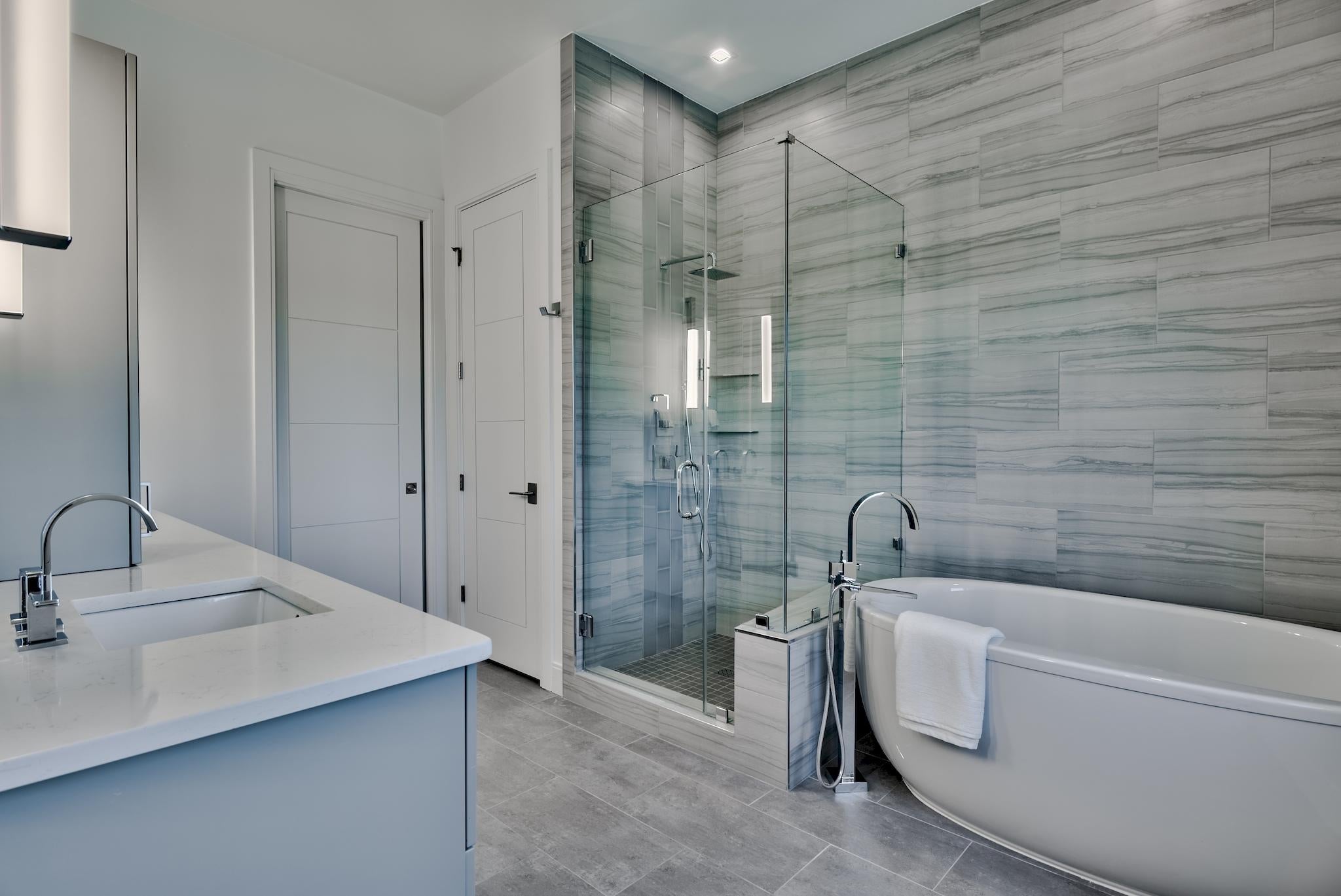 CREST DEVELOPMENT - Residential
