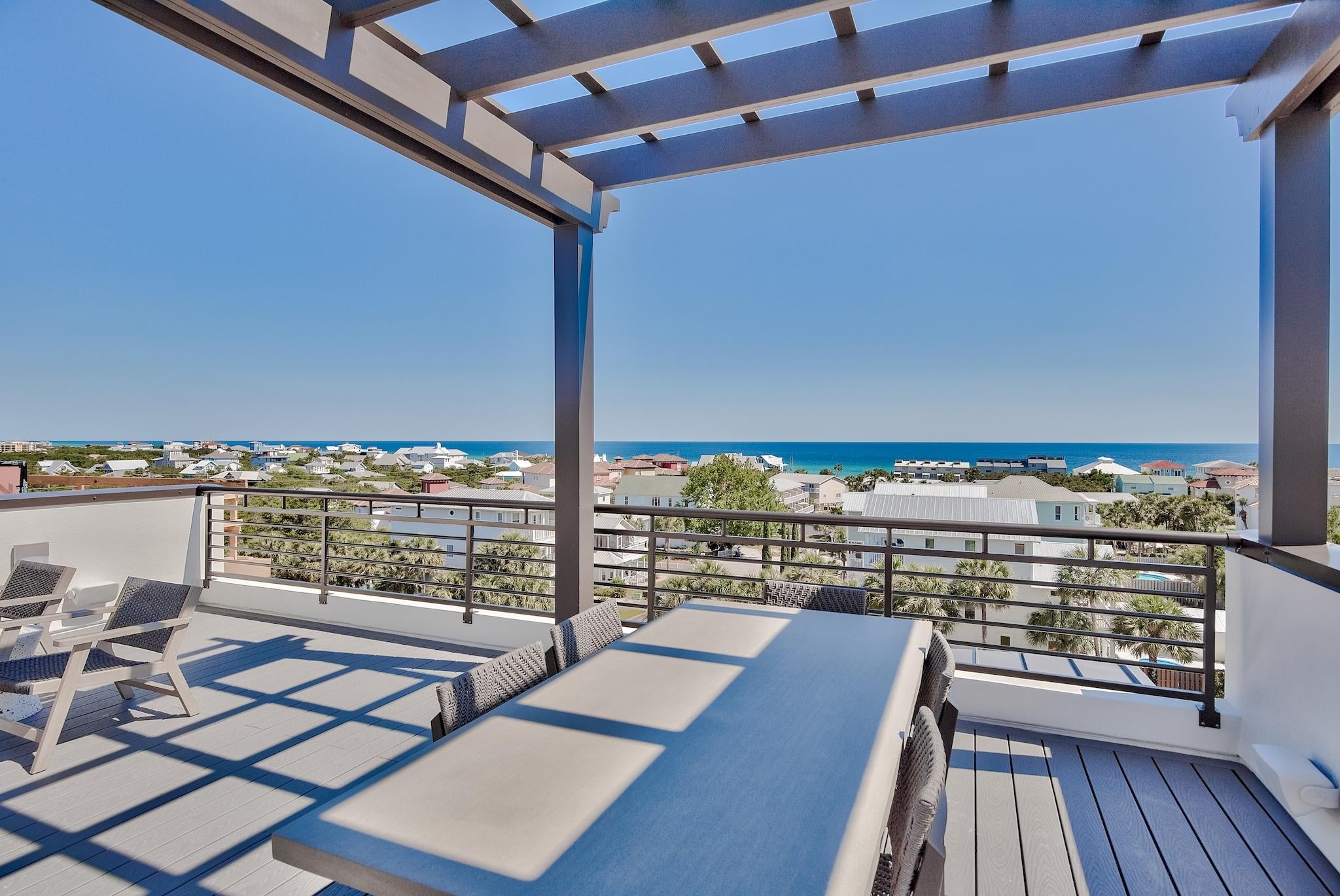 CREST DEVELOPMENT - Residential