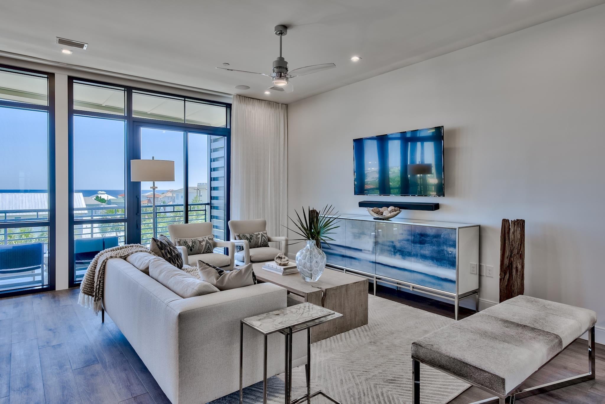 CREST DEVELOPMENT - Residential