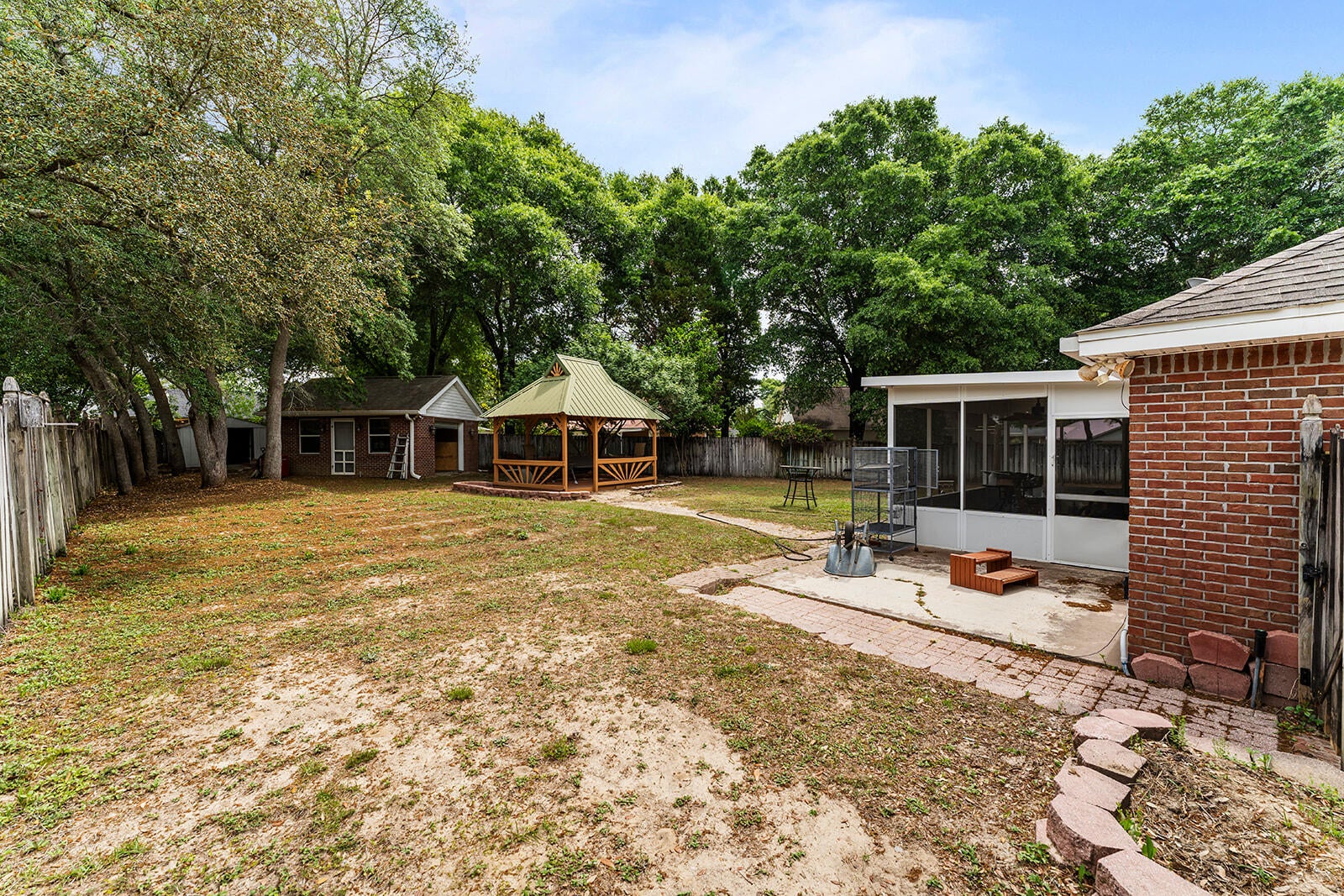 ROYAL OAKS S/D - Residential