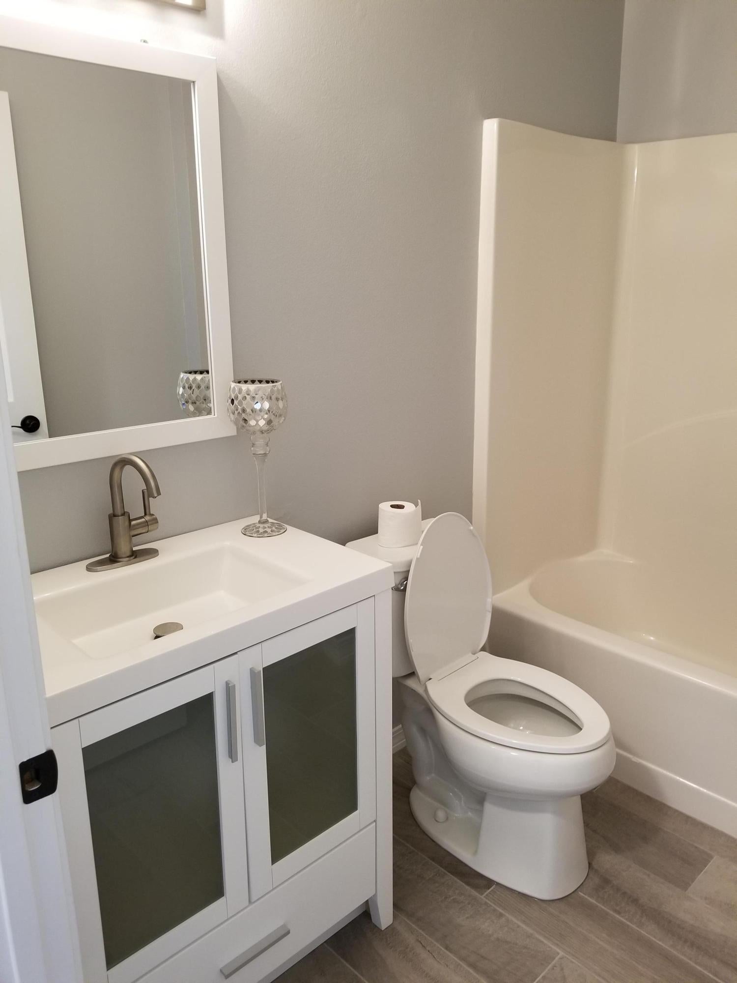 MORRIS ADDN TO CRESTVIEW - Residential