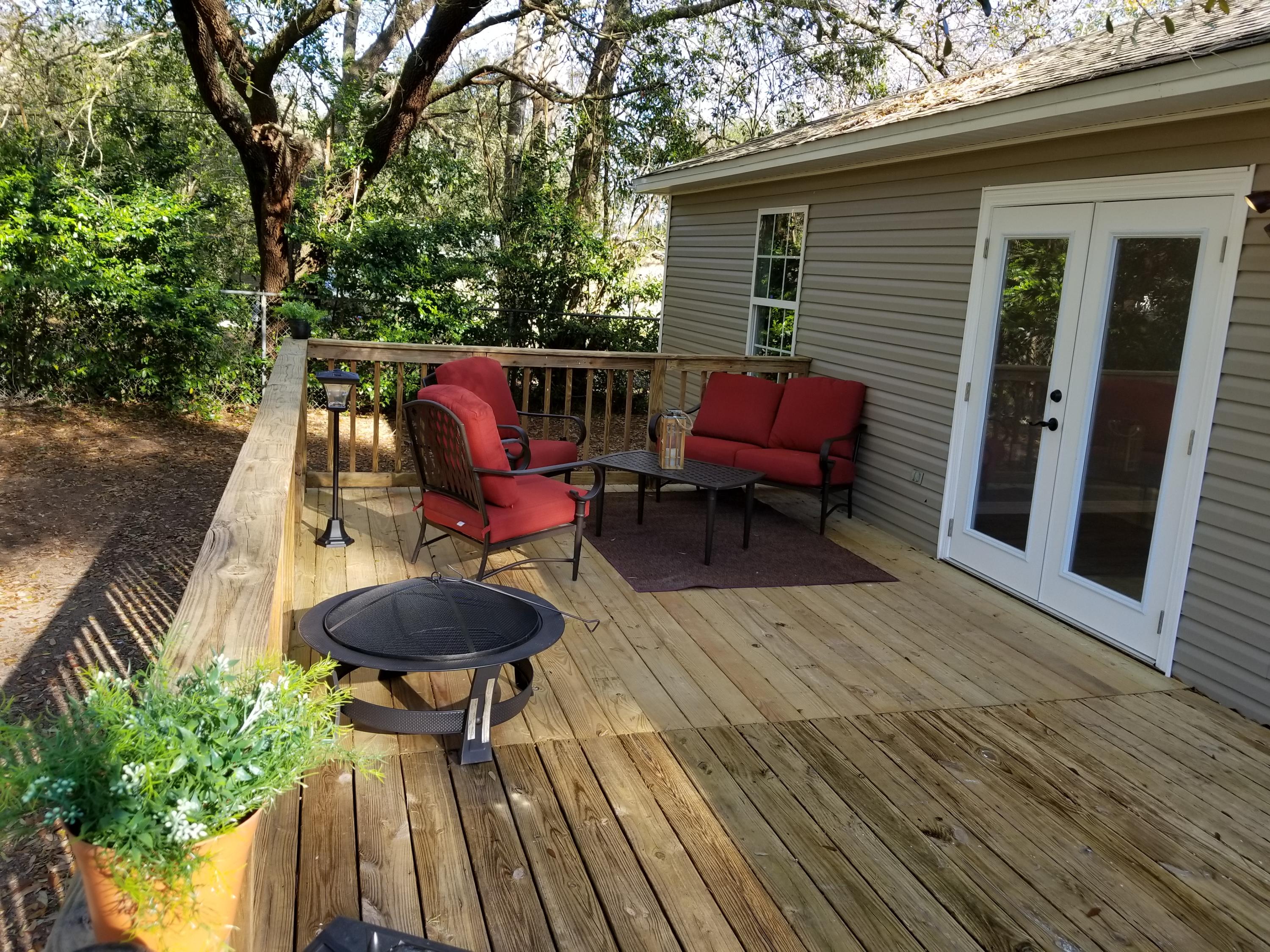 MORRIS ADDN TO CRESTVIEW - Residential