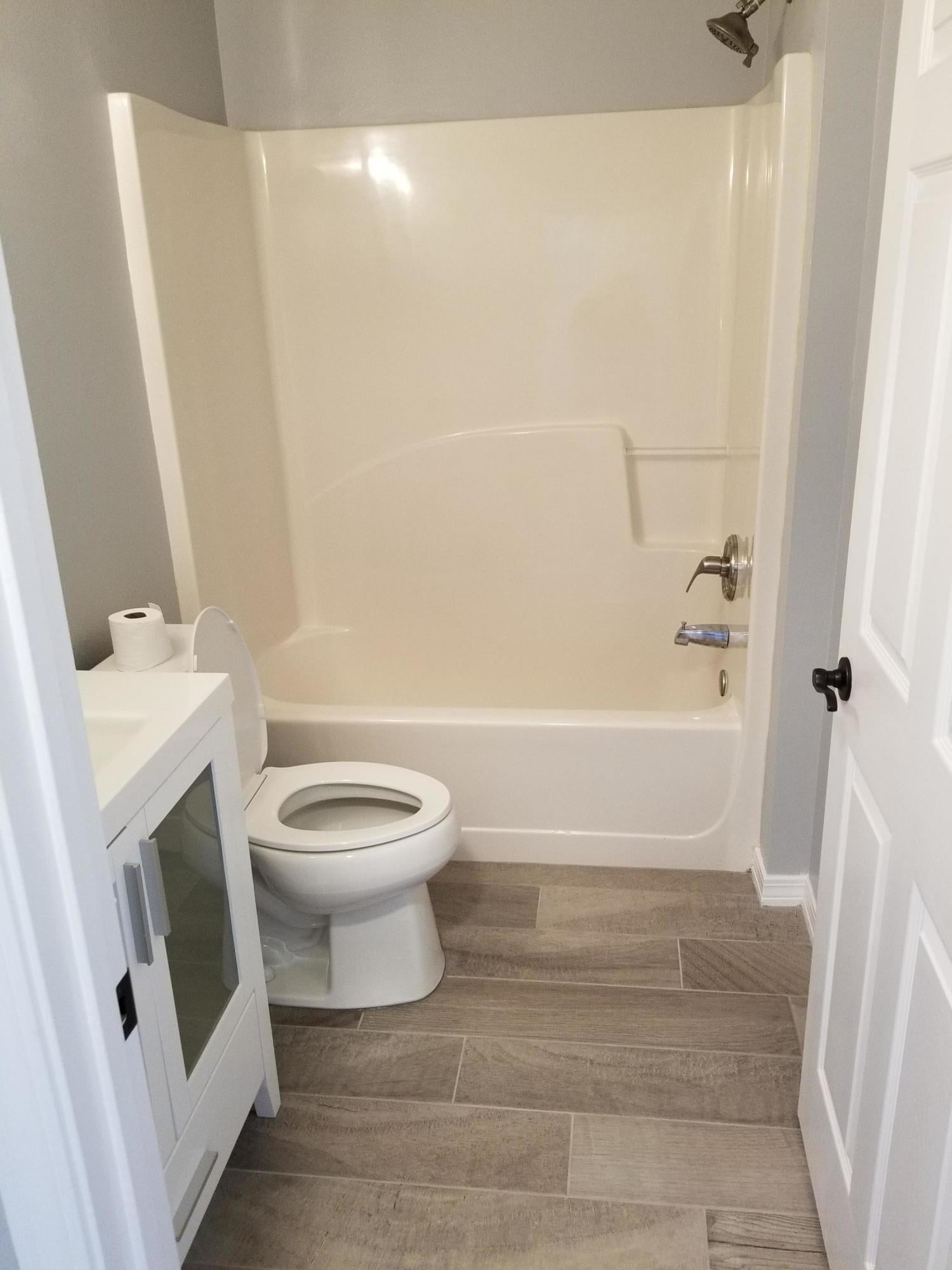 MORRIS ADDN TO CRESTVIEW - Residential