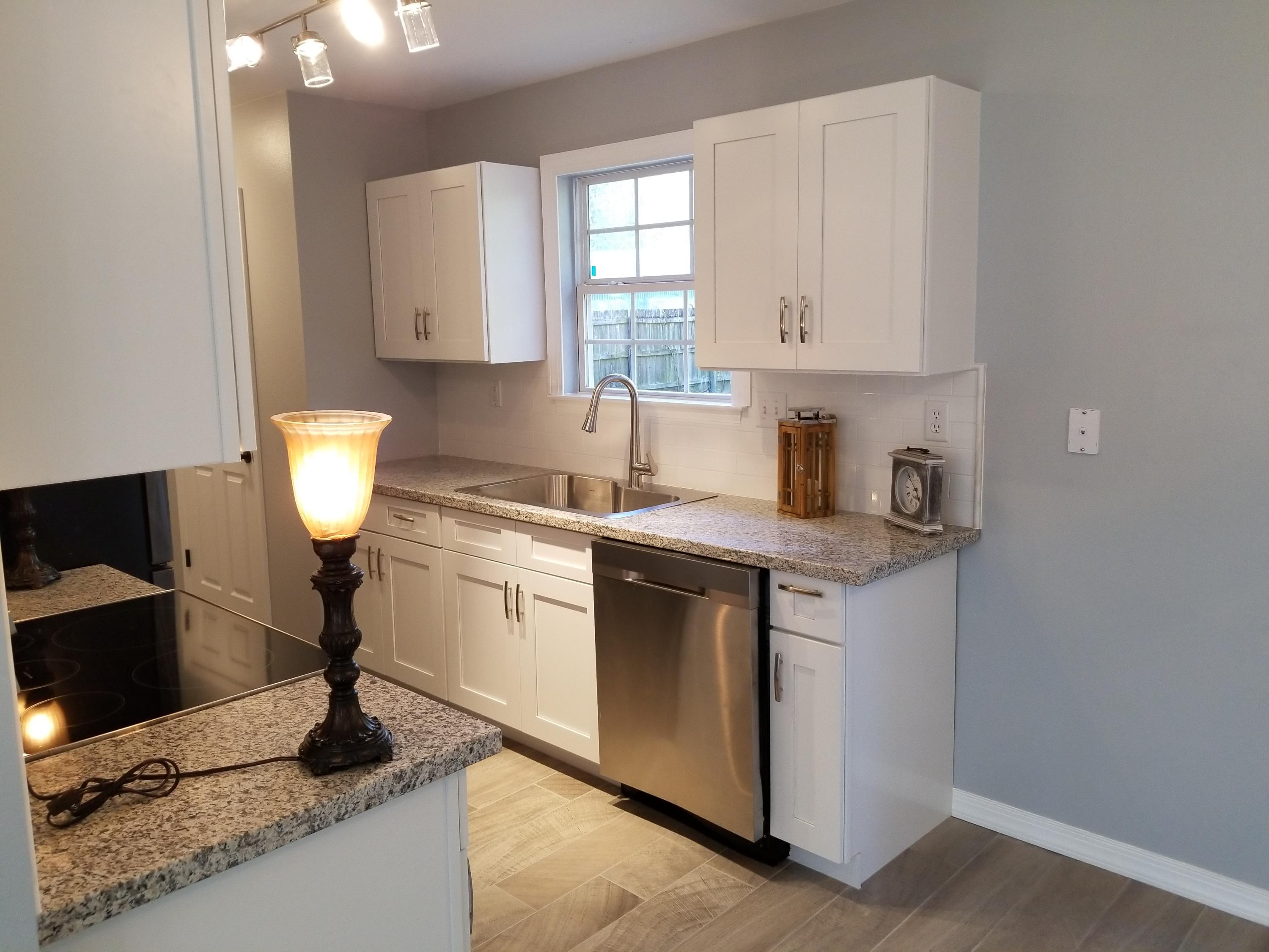 MORRIS ADDN TO CRESTVIEW - Residential