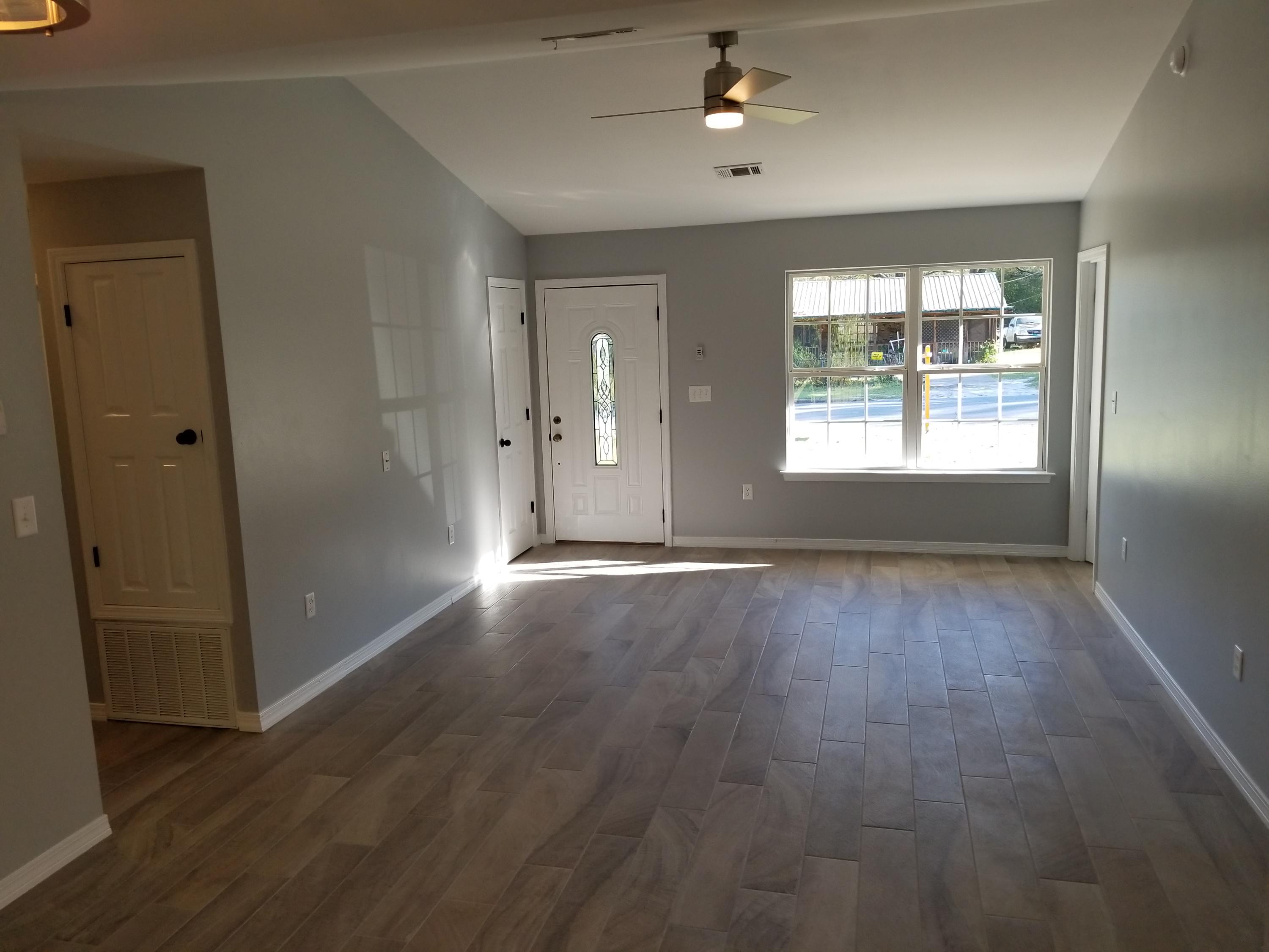 MORRIS ADDN TO CRESTVIEW - Residential