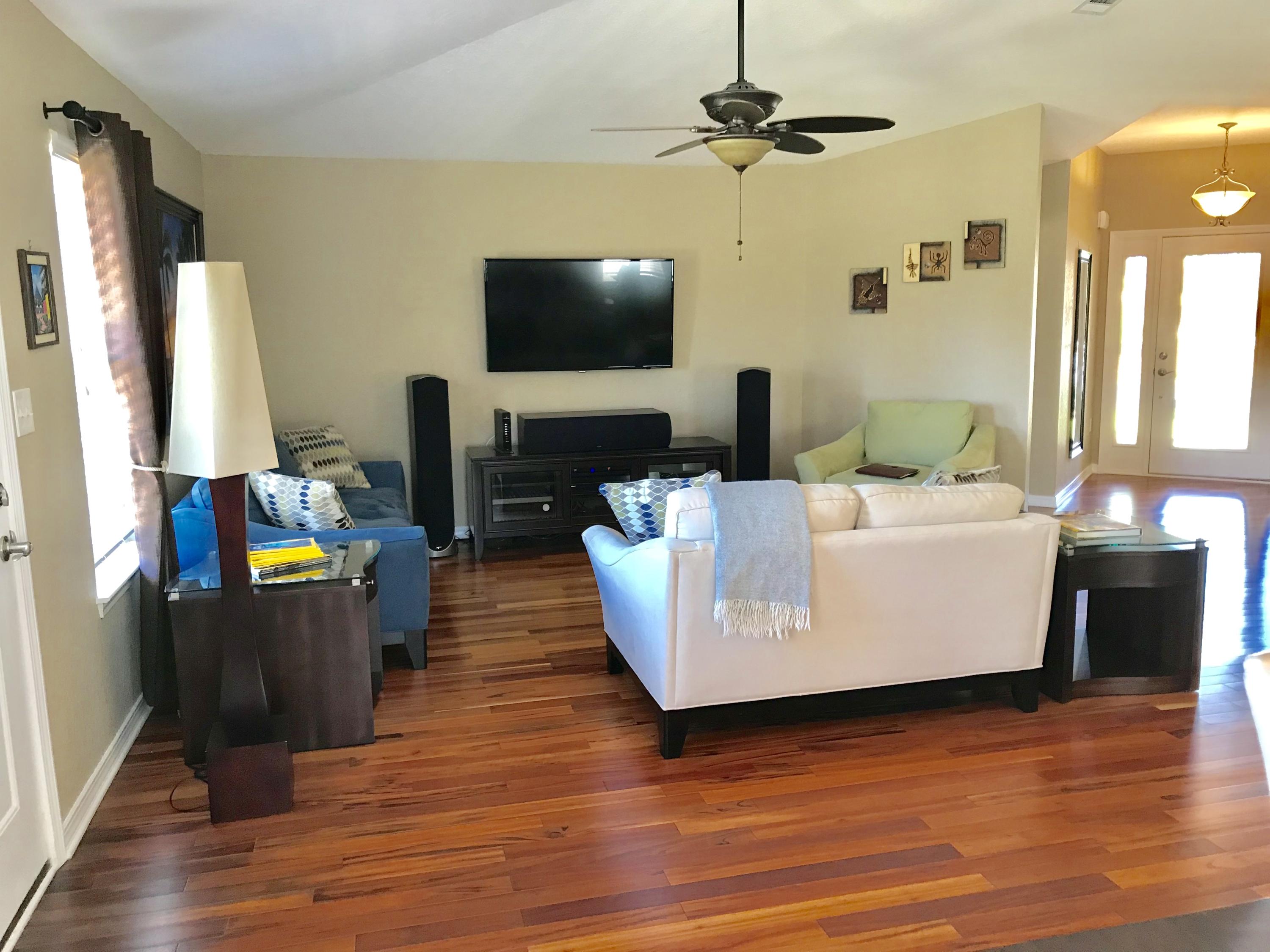 EMERALD LAKES PH 1 - Residential