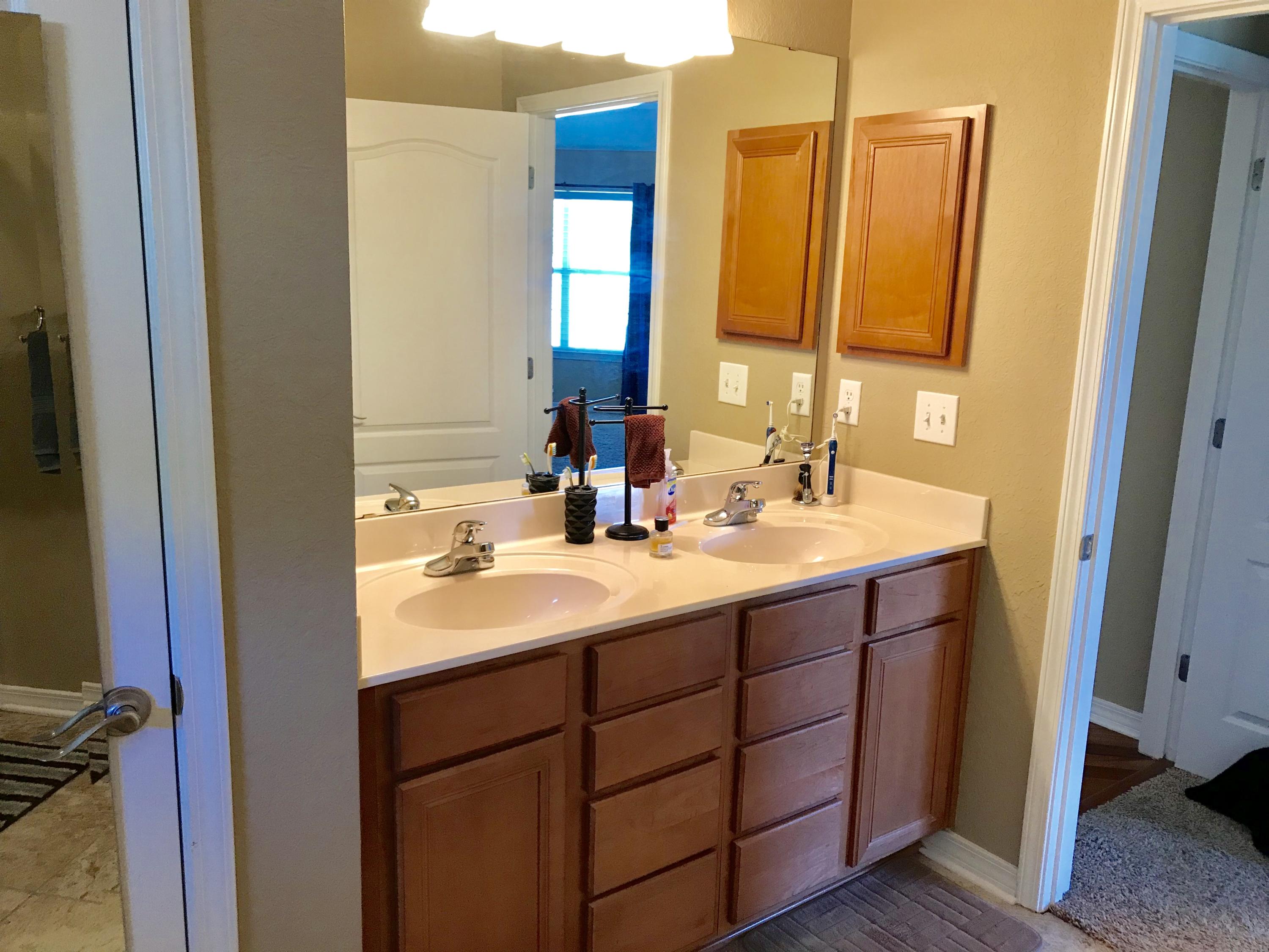 EMERALD LAKES PH 1 - Residential