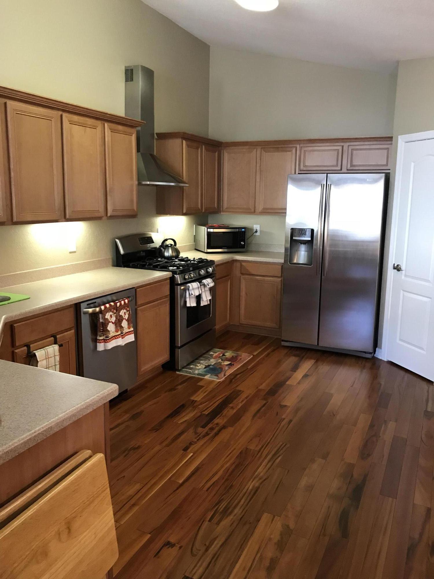 EMERALD LAKES PH 1 - Residential