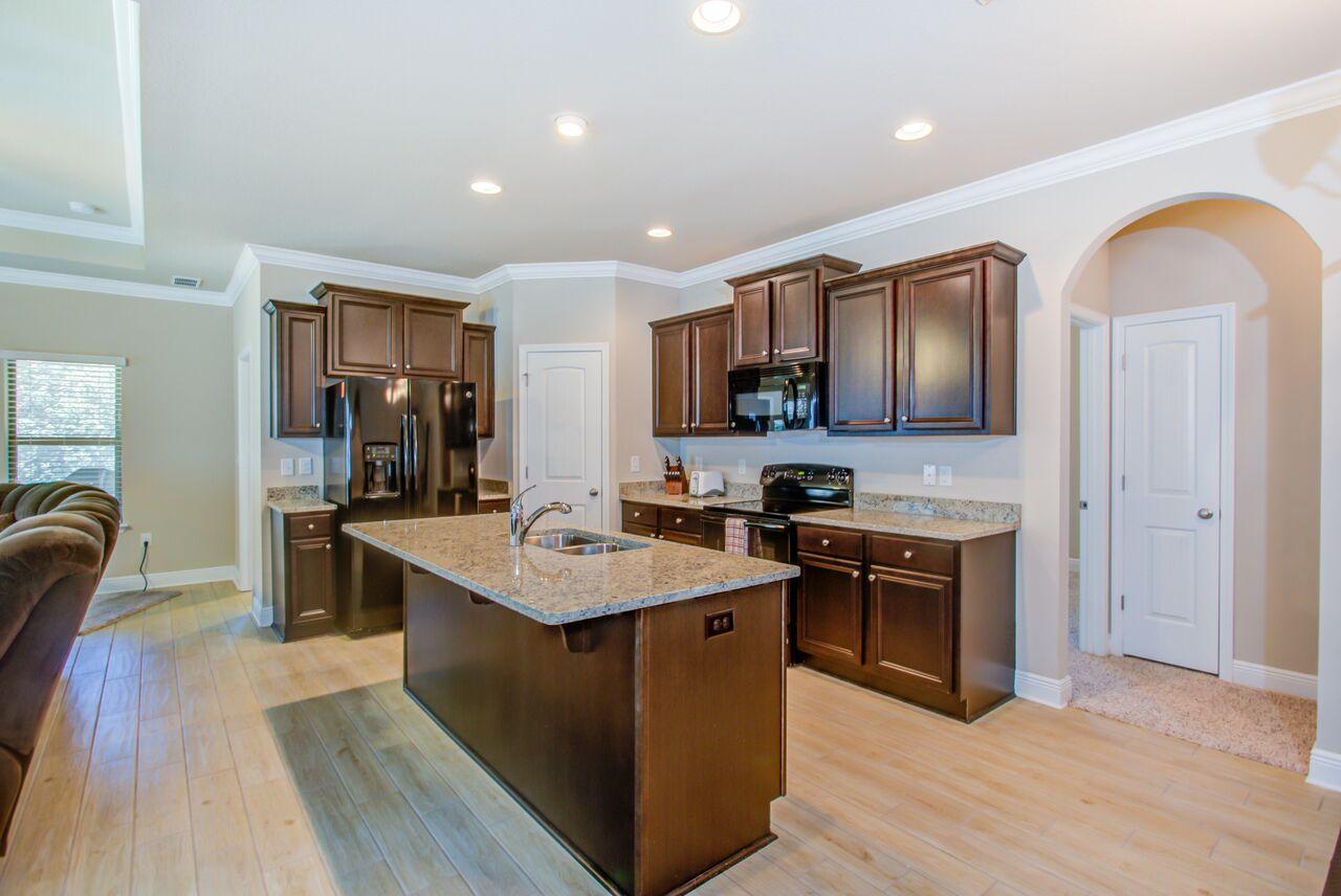 HAMMOCK BAY - Residential