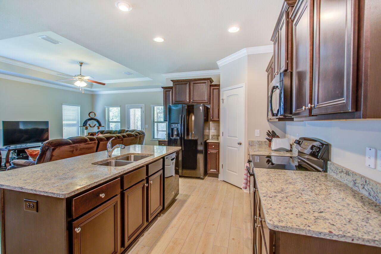 HAMMOCK BAY - Residential