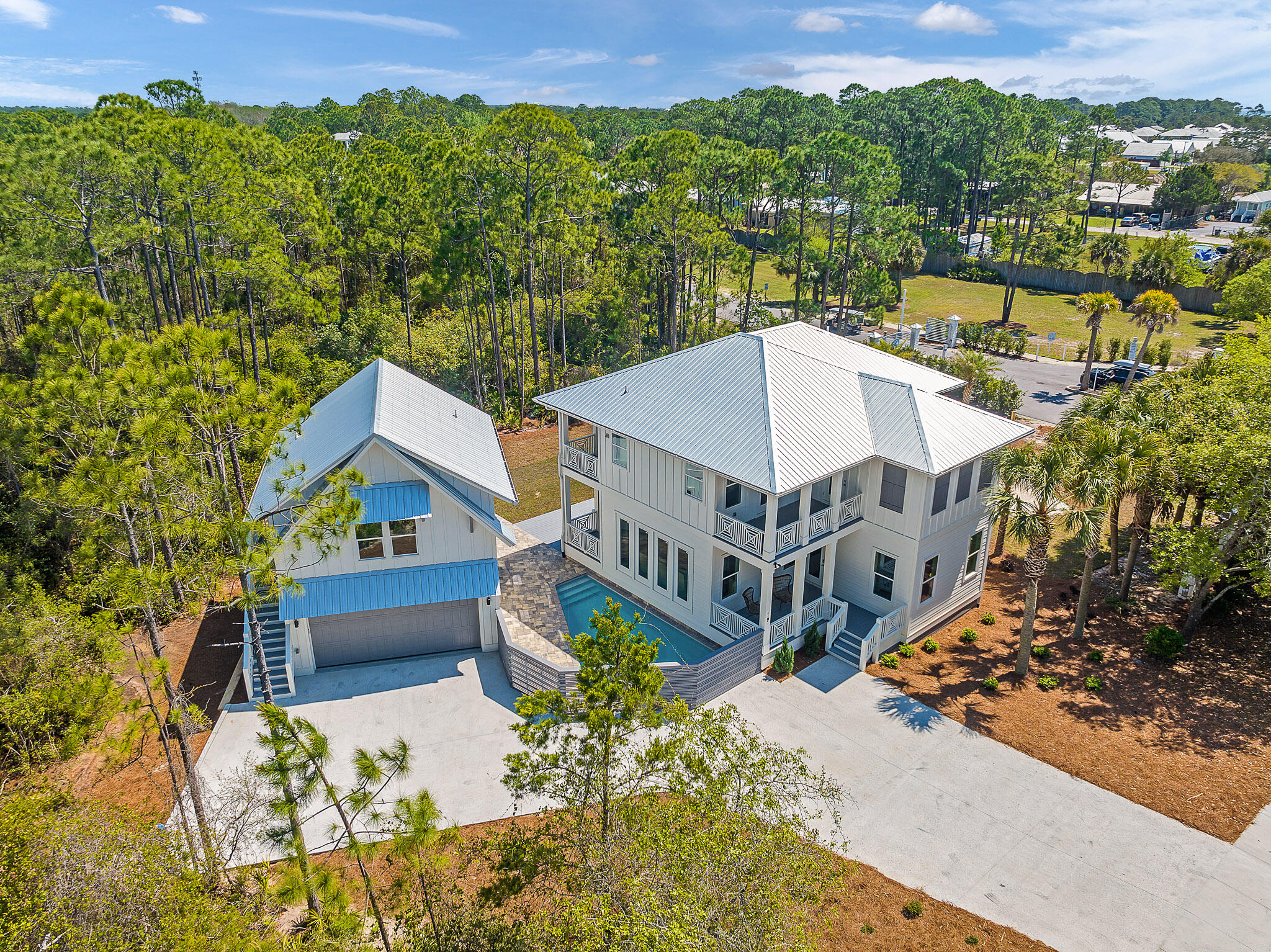 RIVER BREEZE - Residential