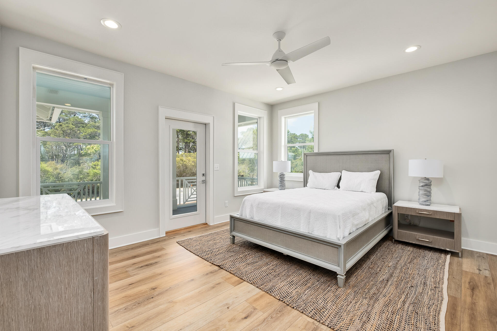 RIVER BREEZE - Residential