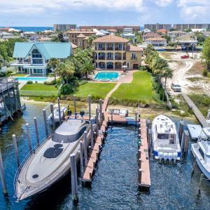 HOLIDAY ISLE - Residential