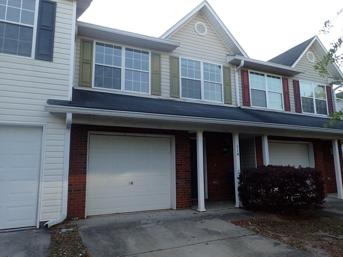 ROLLING PINES - Residential