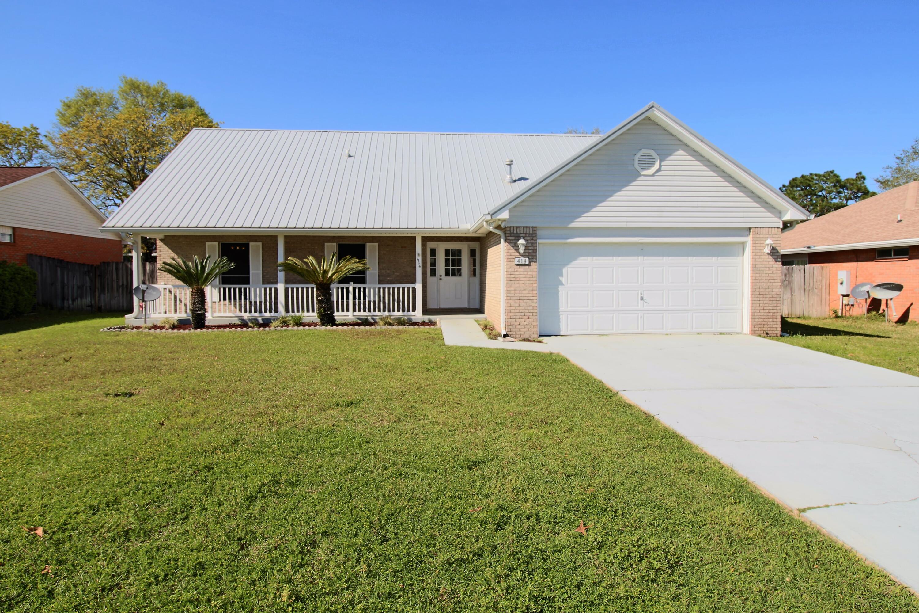 Must Contact Owner for a Showing Andrea Lynch: 850-218-0210
No Smoking, No Pets!

This home has: 2-inch faux wood mini blinds throughout the entire house; natural gas kitchen appliances; kitchen counter tops featuring a tile backsplash; ample cabinet storage space with separate built-in pantry; neutral color paint throughout the entire house; vaulted ceilings; large eat-in kitchen area with a separate formal dining room; luxury vinyl plank flooring throughout the entire house; ceiling fans throughout the entire house; and a huge, open 13ft x 20ft upstairs loft with arched openings that view the entire downstairs. 

The backyard is landscaped with St. Augustine grass and has a 12ft x 40ft outdoor cement patio great for grilling No Smoking, No Pets: 

The master bedroom is located downstairs and has a walk-in closet; the master bathroom has a wide double-vanity and garden tub. 

The downstairs has two more bedrooms and a full bath. The upstairs has two more bedrooms and a full bath. 

The house comes equipped with a manual programmable thermostat, irrigation system, fireplace, gas hot water heater; all kitchen appliances, including microwave; motion detection outdoor lighting; remote garage door opener and outside keypad; and both gas and electric laundry hook-ups. 

This home is located in Steeplechase Neighborhood in the heart of Crestview. It is an established, quiet, tight-knit community with low-street traffic and lighted street poles that make it safe for walking and biking. 

This neighborhood offers weekly Waste Pro trash/recycle/yard curb pick up, weekly local newspaper bulletin, and public transportation.

Walking distance (0.5 mile) to shopping, banking, hardware, dining, children's park, dog park, Shoal River Elementary, Shoal River Middle, hospital, fire department; (5.0 miles) to Crestview High School and public library. 

Drive to beaches (20 miles) and military bases: EglinAFB (10 miles), Hurlburt Field (15 miles), Duke/7th Special Forces (5 miles), and EOD (15 miles). 

No Smoking Allowed (including all products: e-cigs, vapor, tobacco). 

No Pets Allowed 

Rental Application Fee = $0 

Available: Now

Appliances Included: Dishwasher, Garbage Disposal, Microwave, Oven - Gas, Refrigerator, Stove - Gas, Washer/Dryer - Hookups