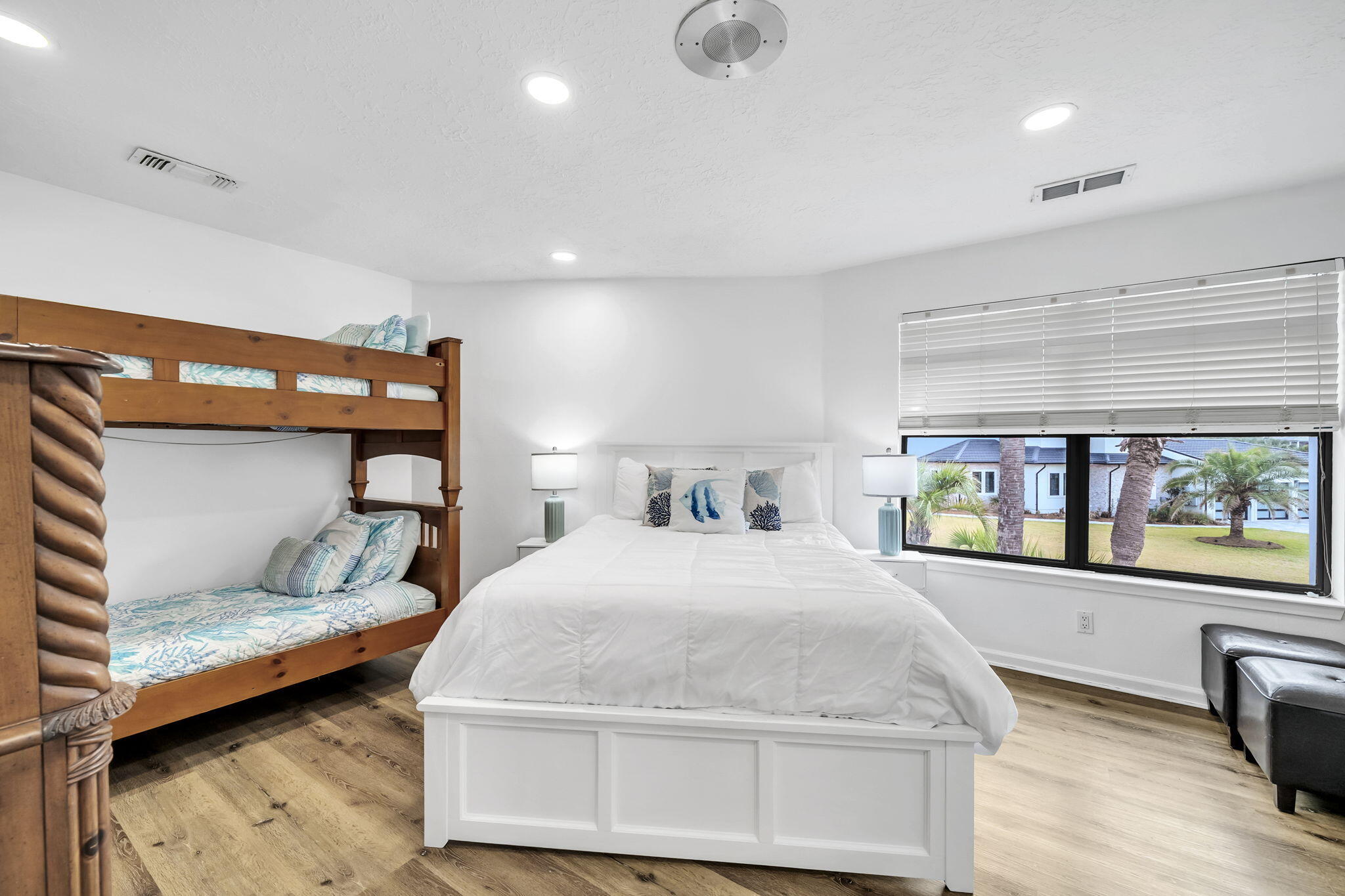 HOLIDAY ISLE - Residential