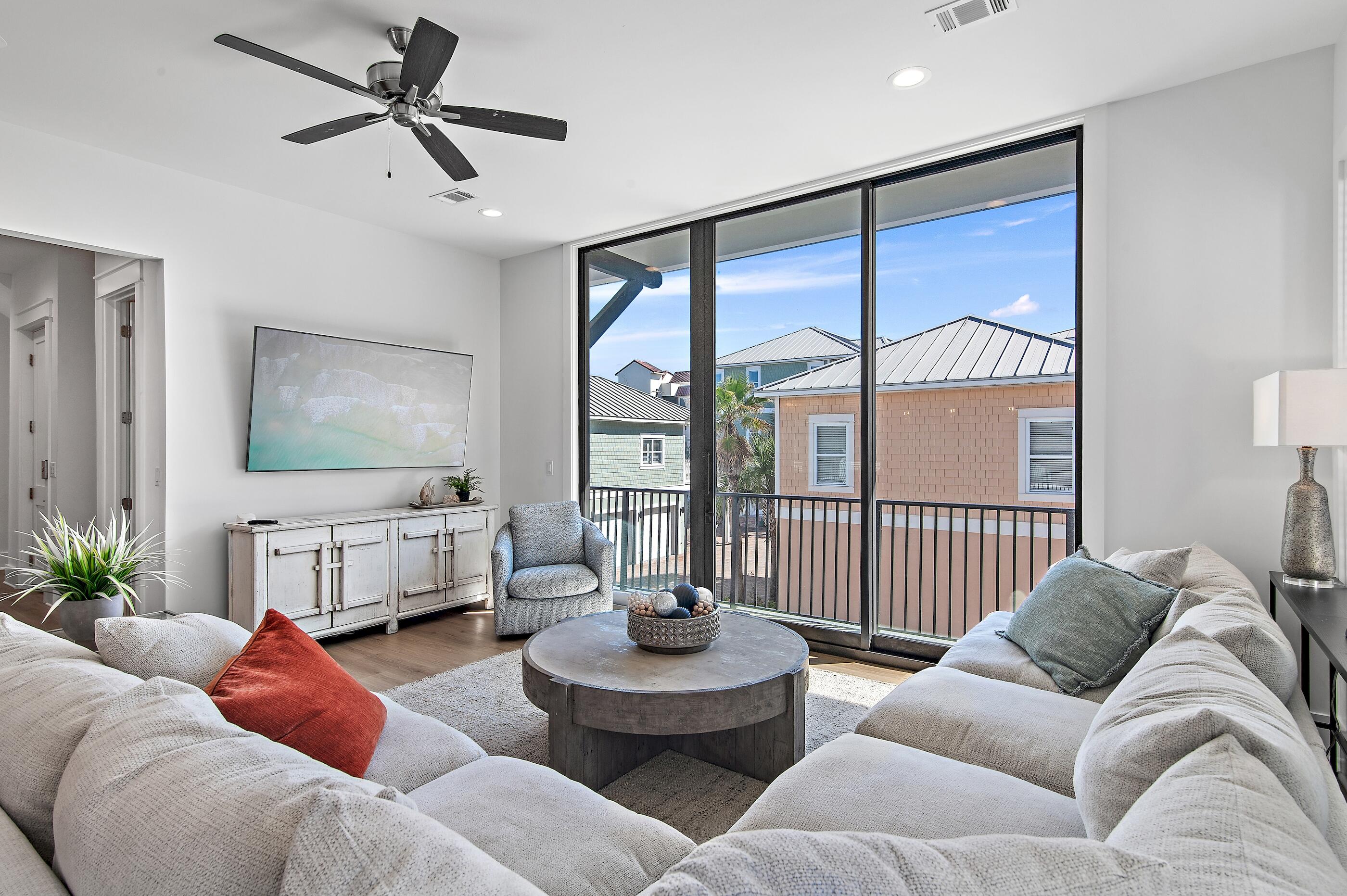 SNOW DRIFT BEACH - Residential
