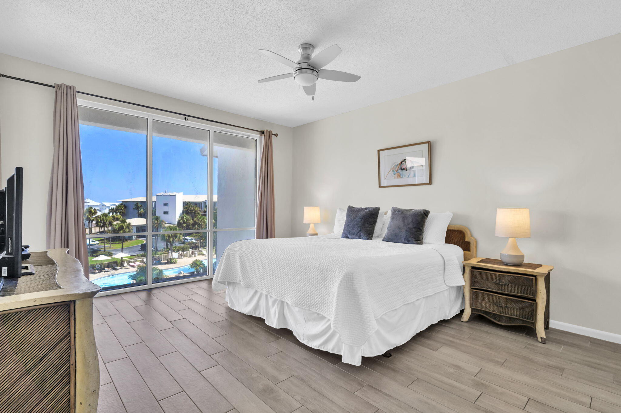 HIGH POINTE RESORT CONDO - Residential