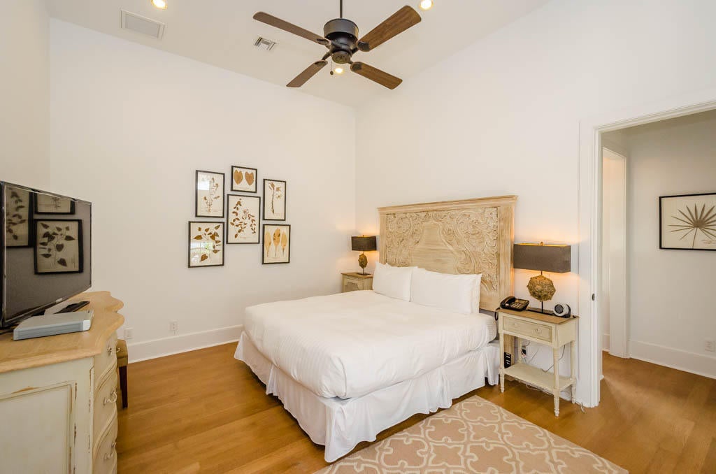 ALYS BEACH - Residential
