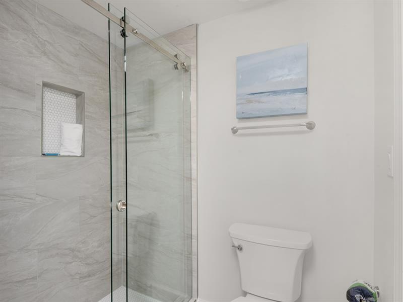 JADE EAST TOWERS CONDO - Residential