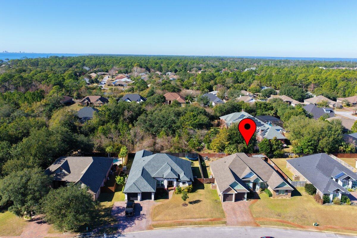SOUNDSIDE SHORES - Residential