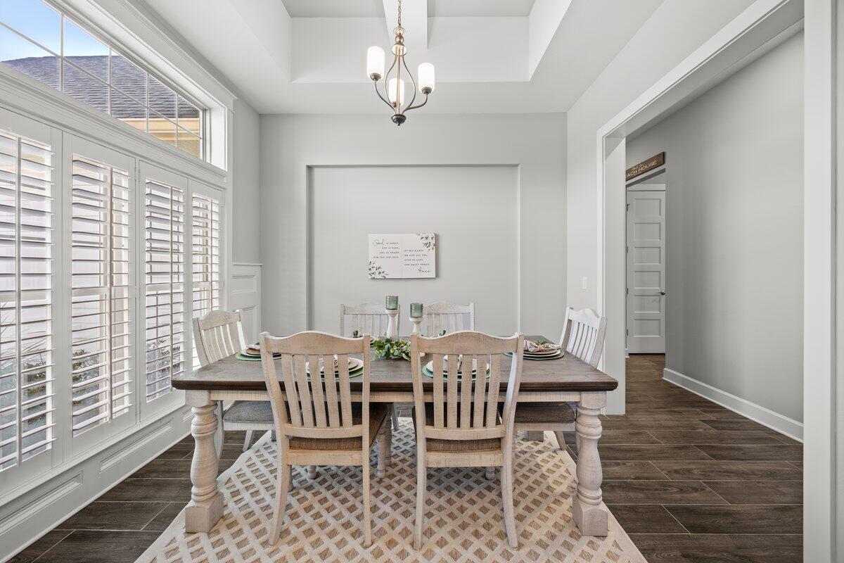 SOUNDSIDE SHORES - Residential