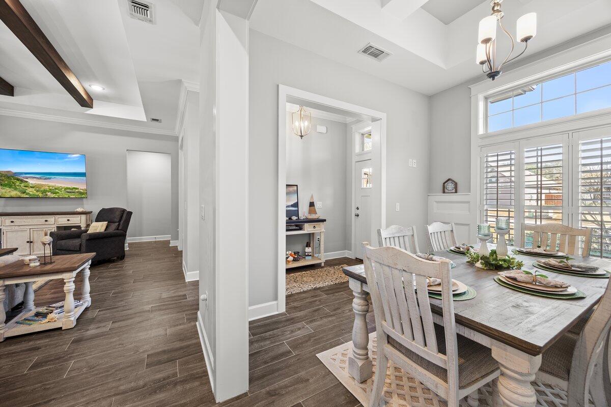 SOUNDSIDE SHORES - Residential