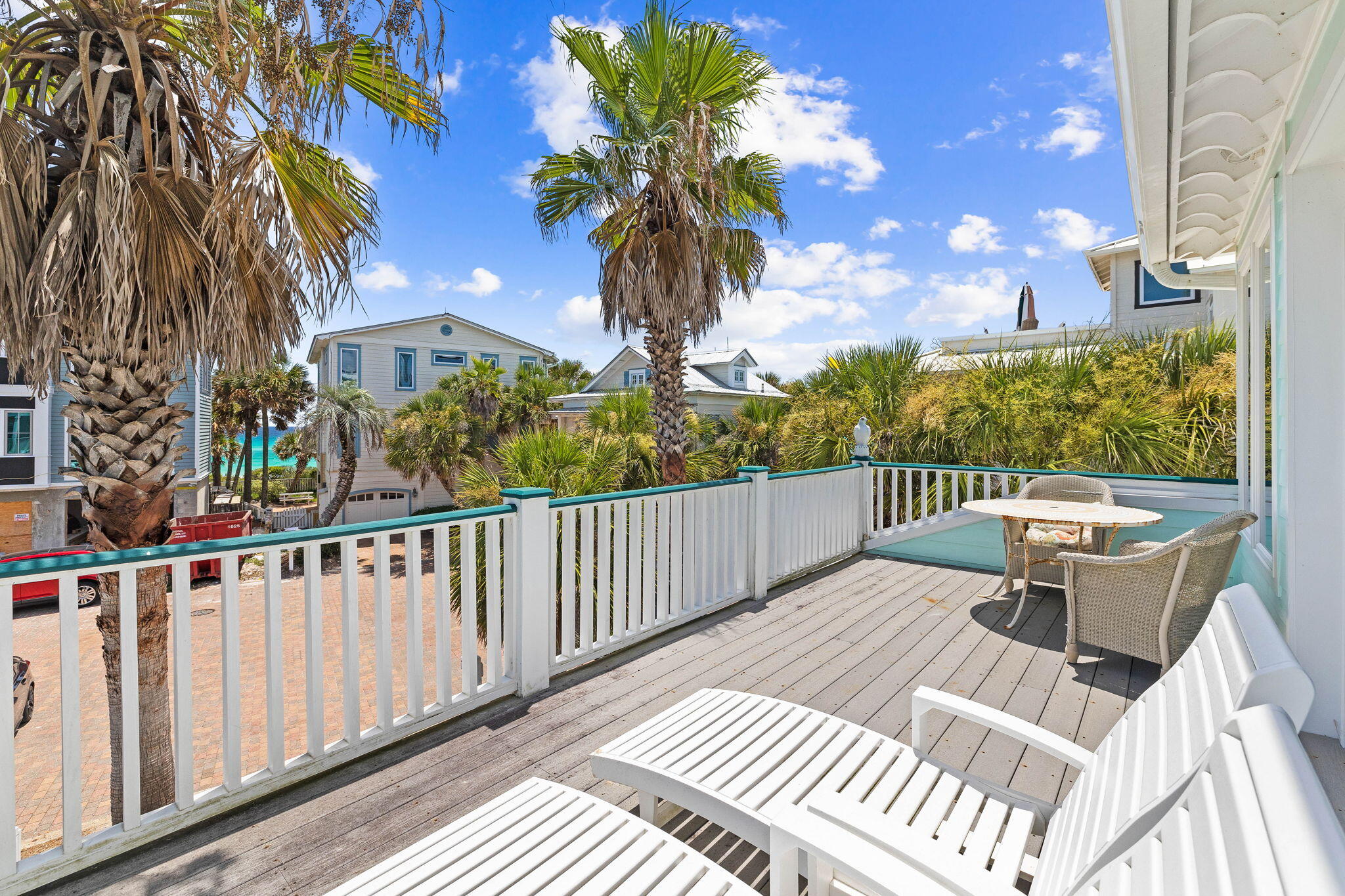 SUNRISE BEACH - Residential