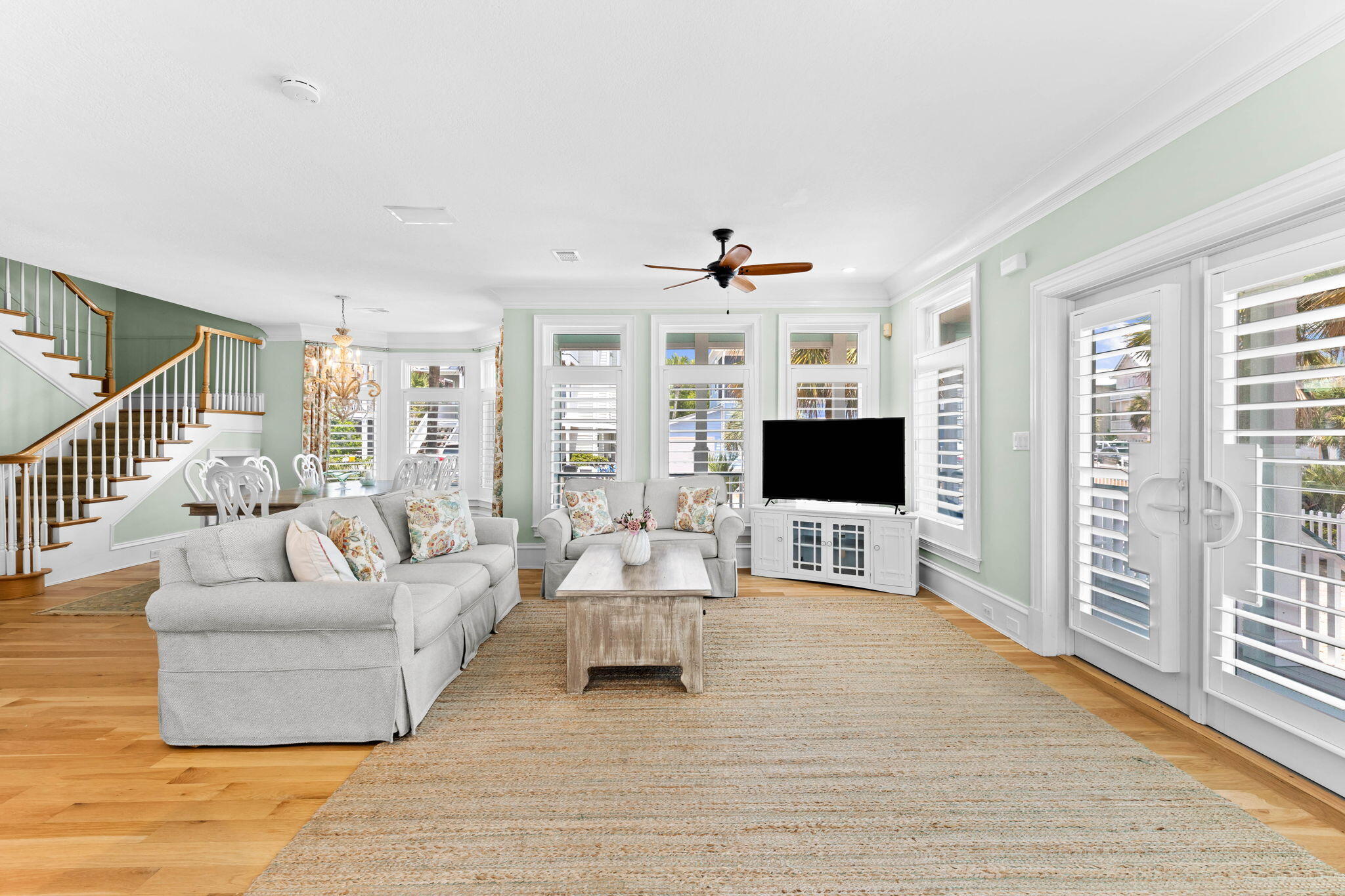 SUNRISE BEACH - Residential