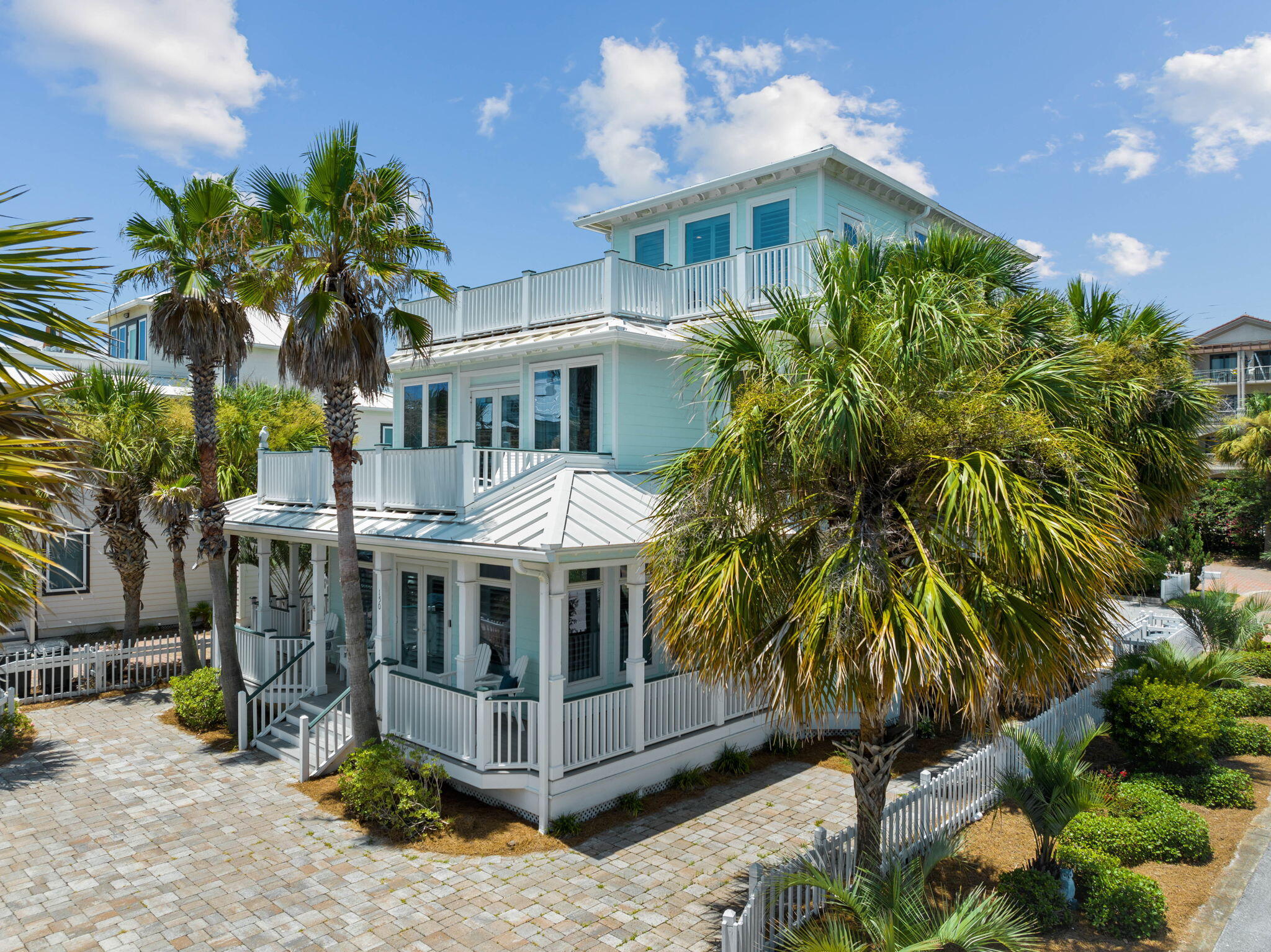 SUNRISE BEACH - Residential