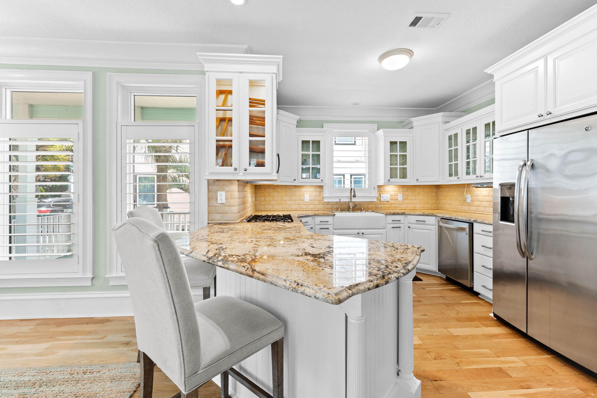 SUNRISE BEACH - Residential