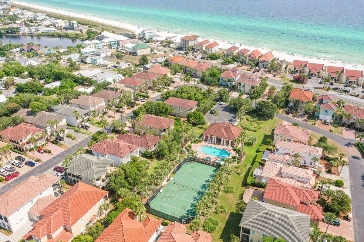 LA VALENCIA BEACH RESORT - Residential