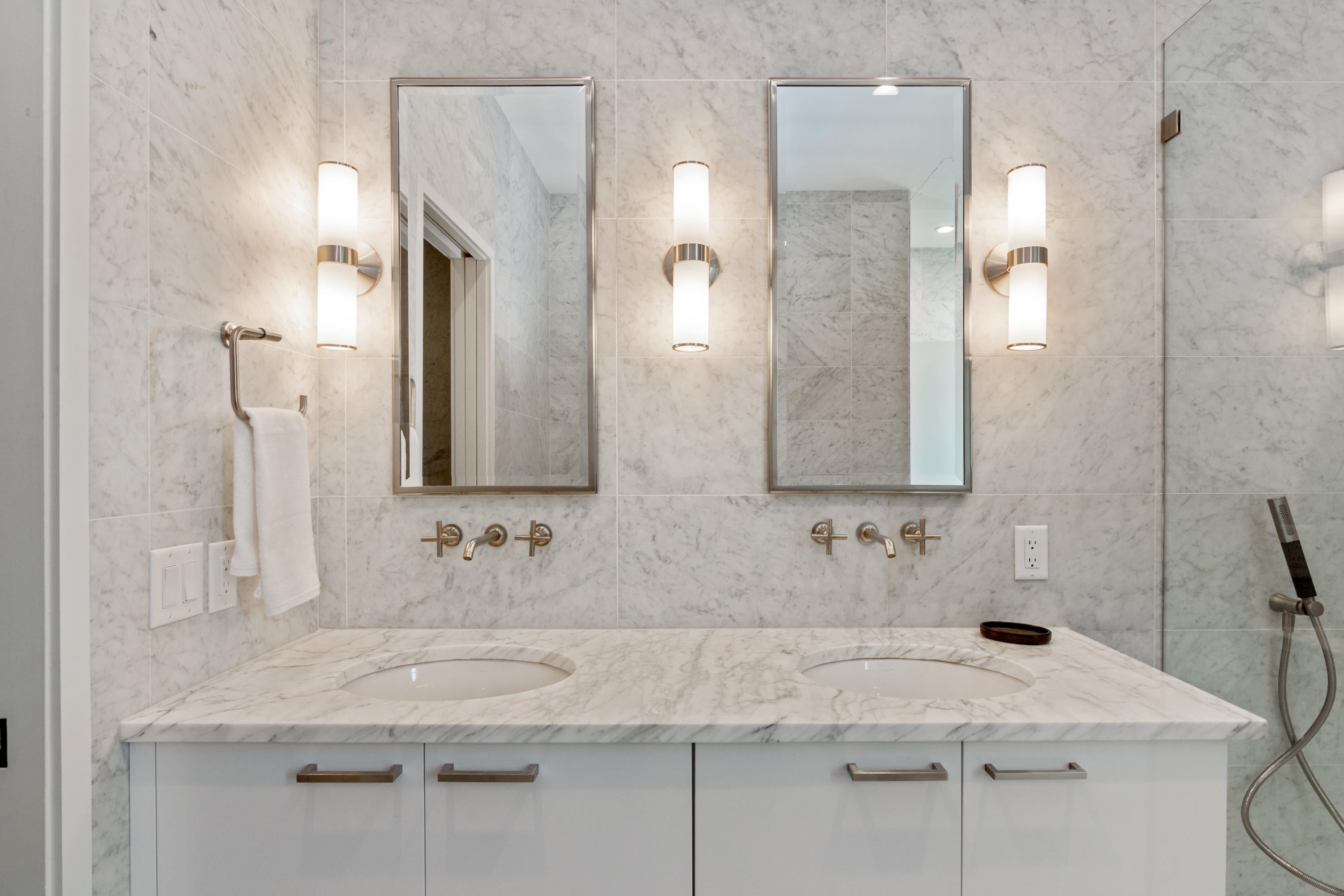ALYS BEACH - Residential