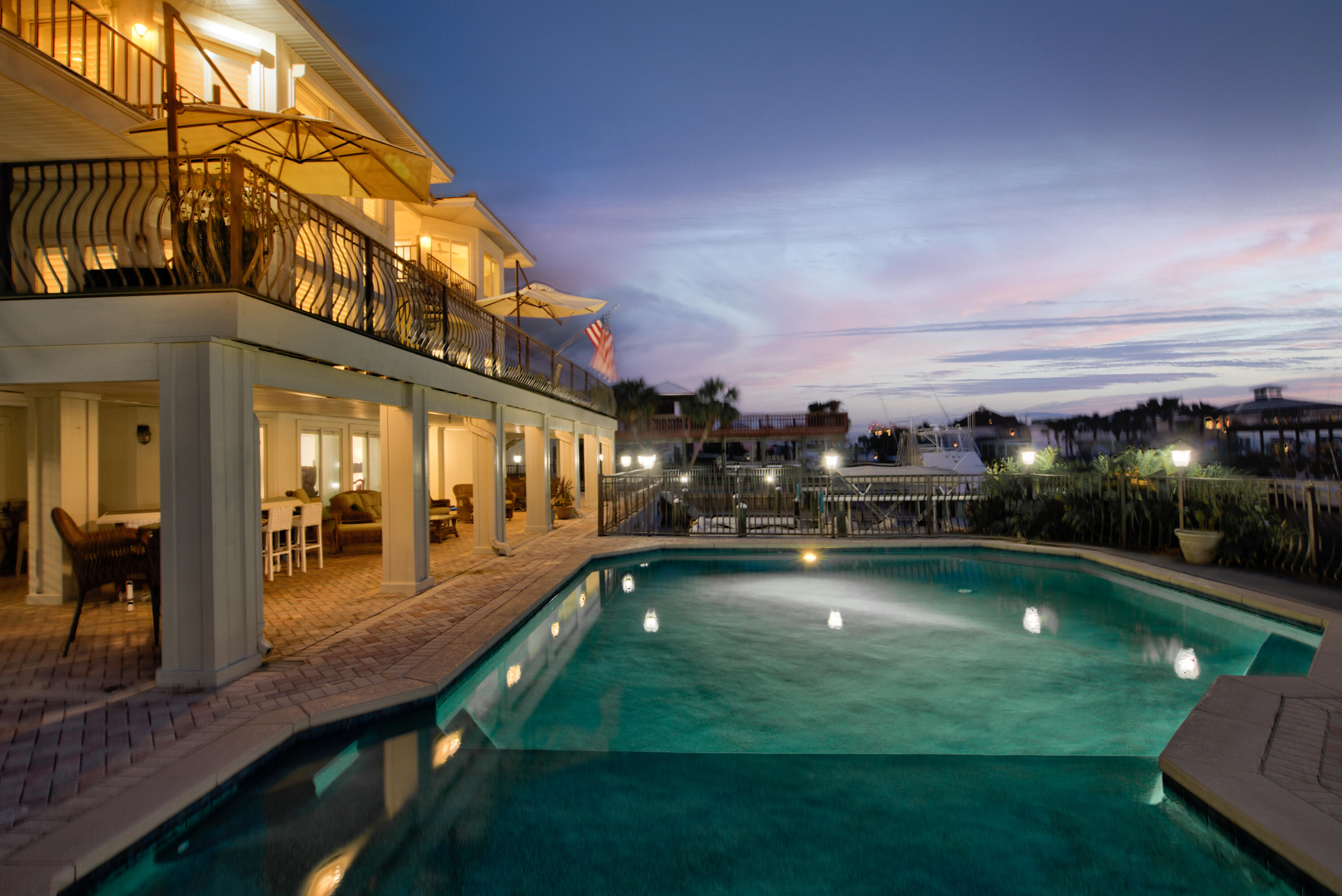 HOLIDAY ISLE - Residential