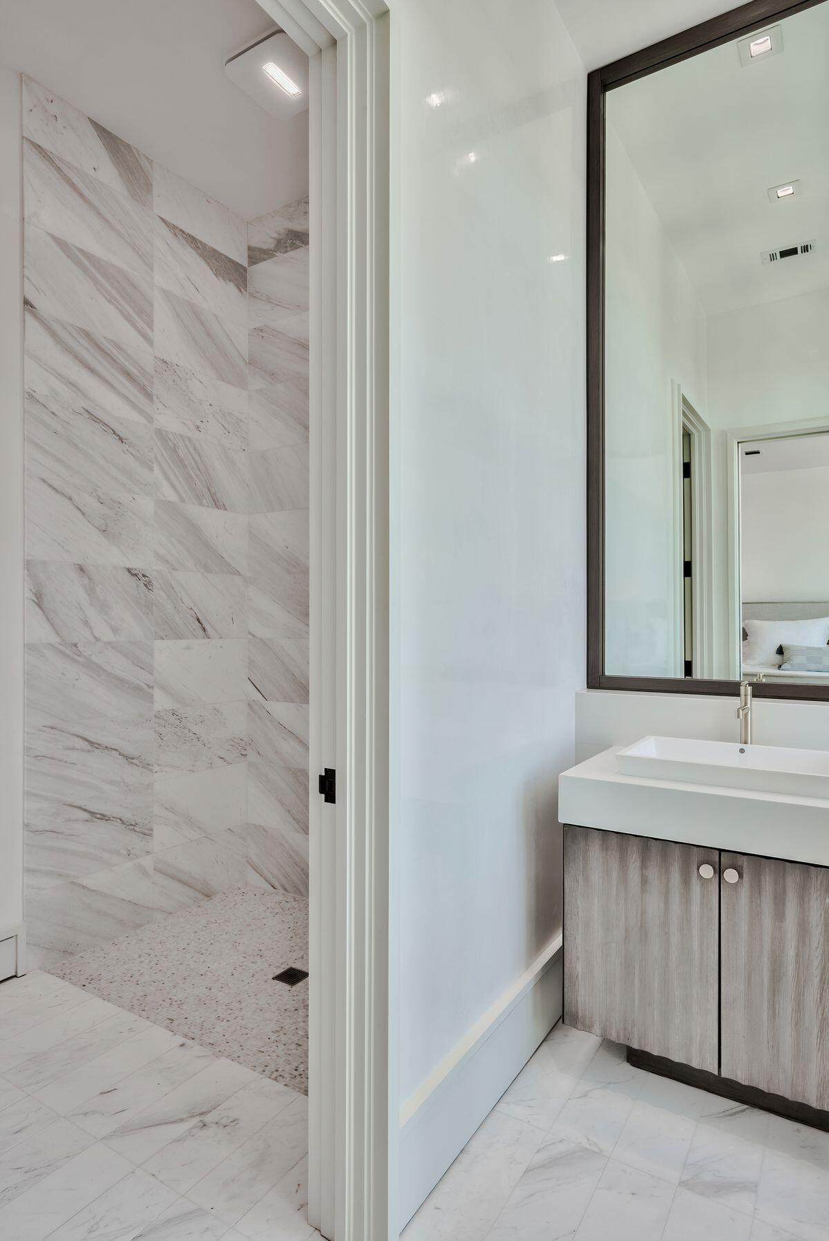 ALYS BEACH - Residential