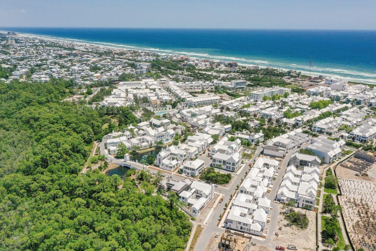 ALYS BEACH - Residential
