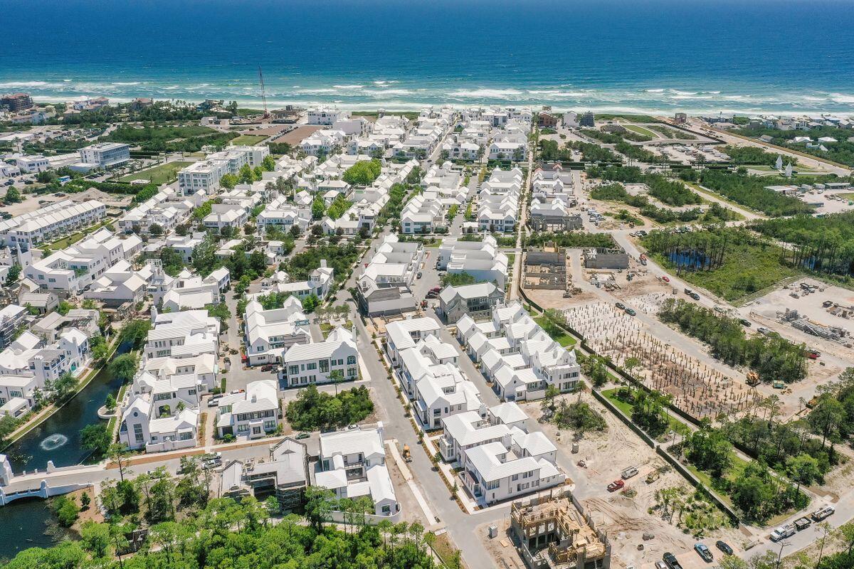 ALYS BEACH - Residential