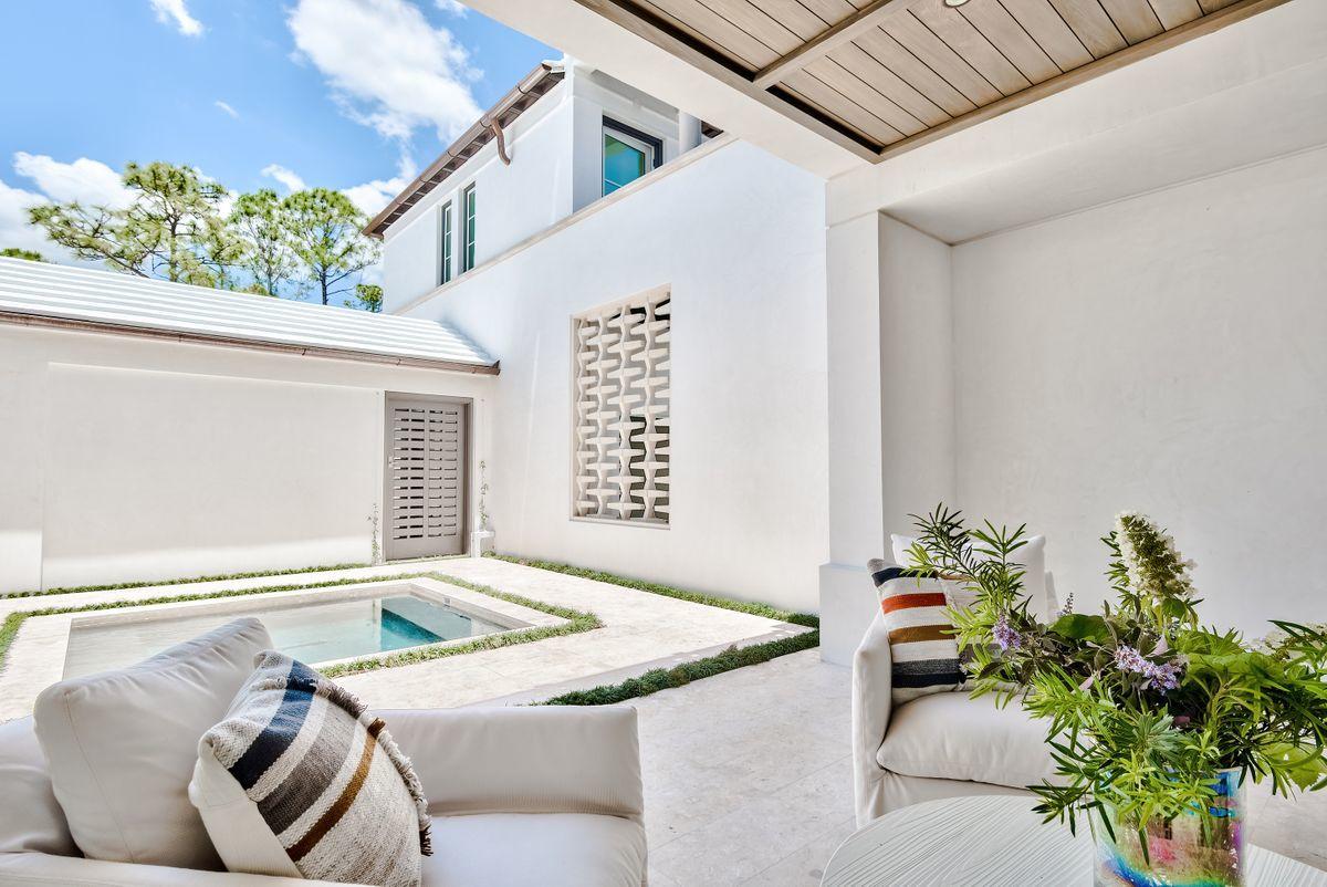 ALYS BEACH - Residential