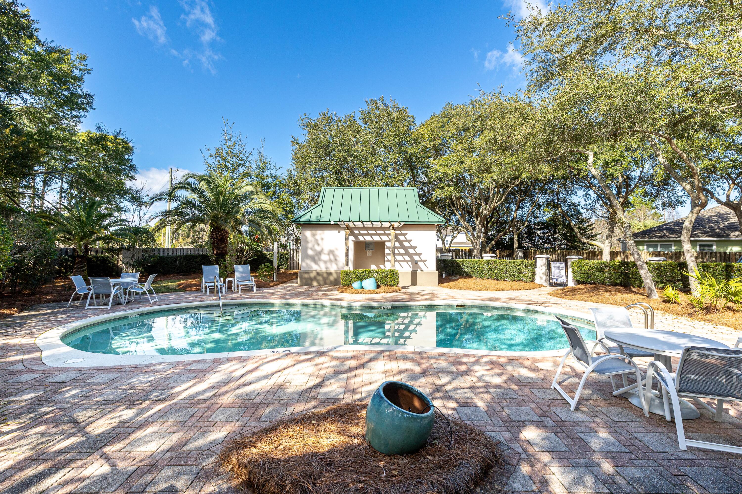 BOTANY BAYOU - Residential