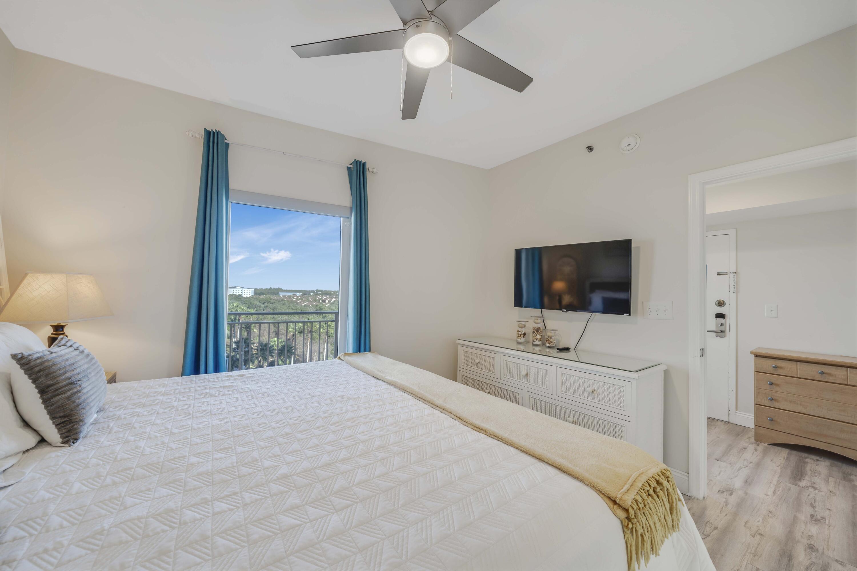 Splash Resort - Residential