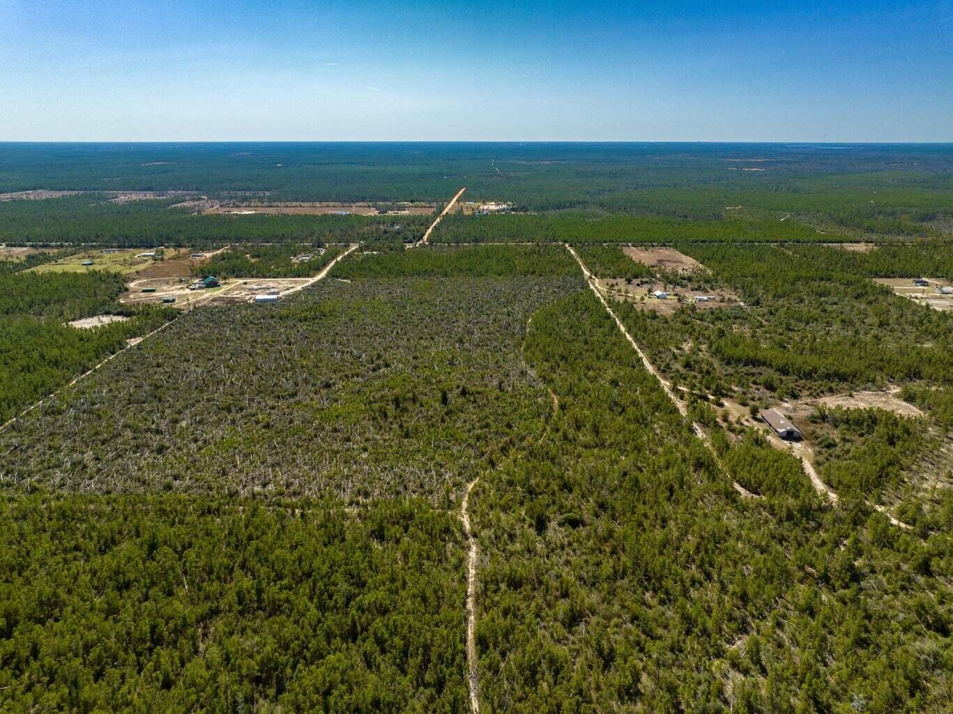 NO RECORDED SUBDIVISION - Land