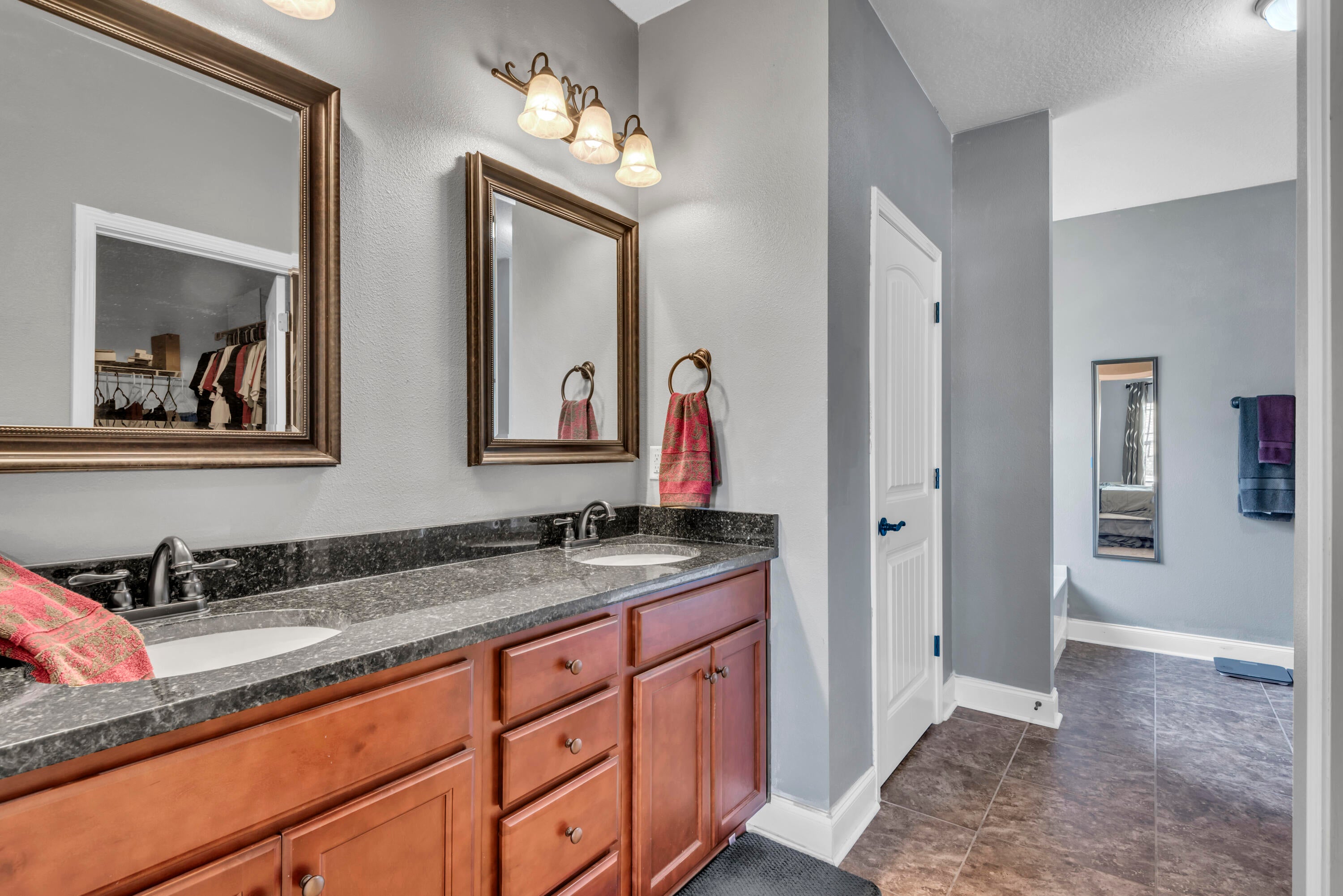 PLANTATION OAK S/D - Residential
