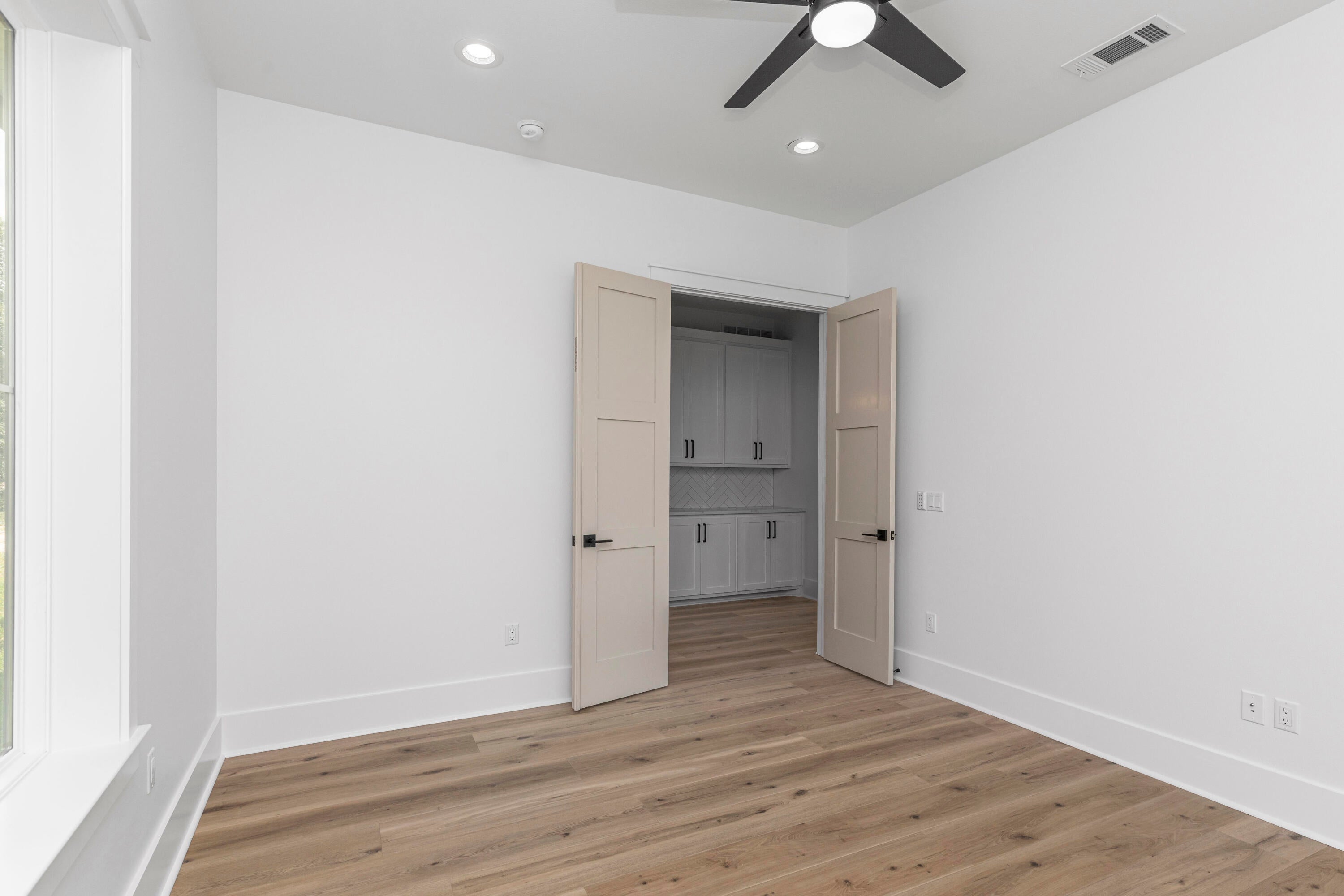 NONESUCH WAY - Residential