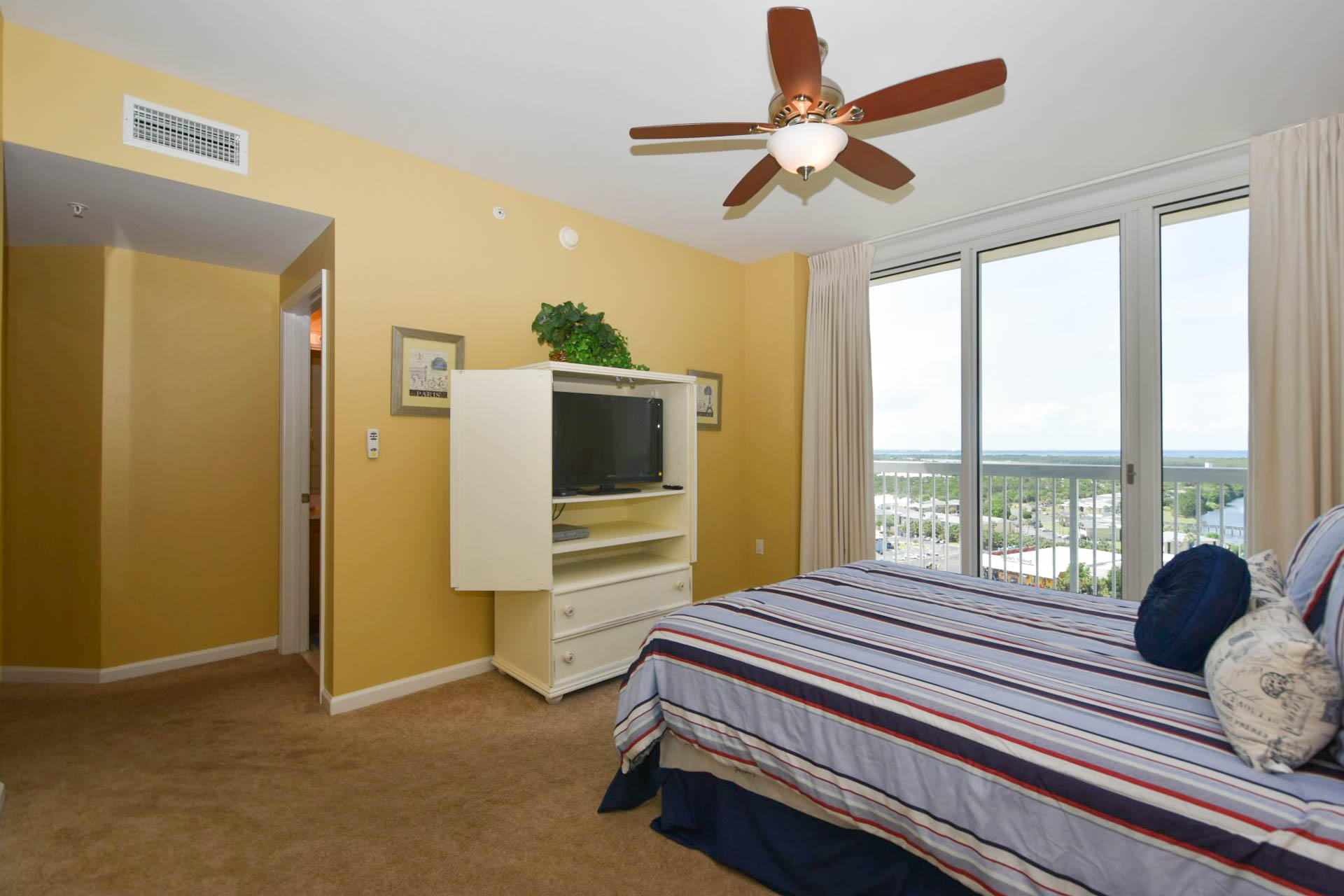 SILVER BEACH TOWERS WEST - Residential