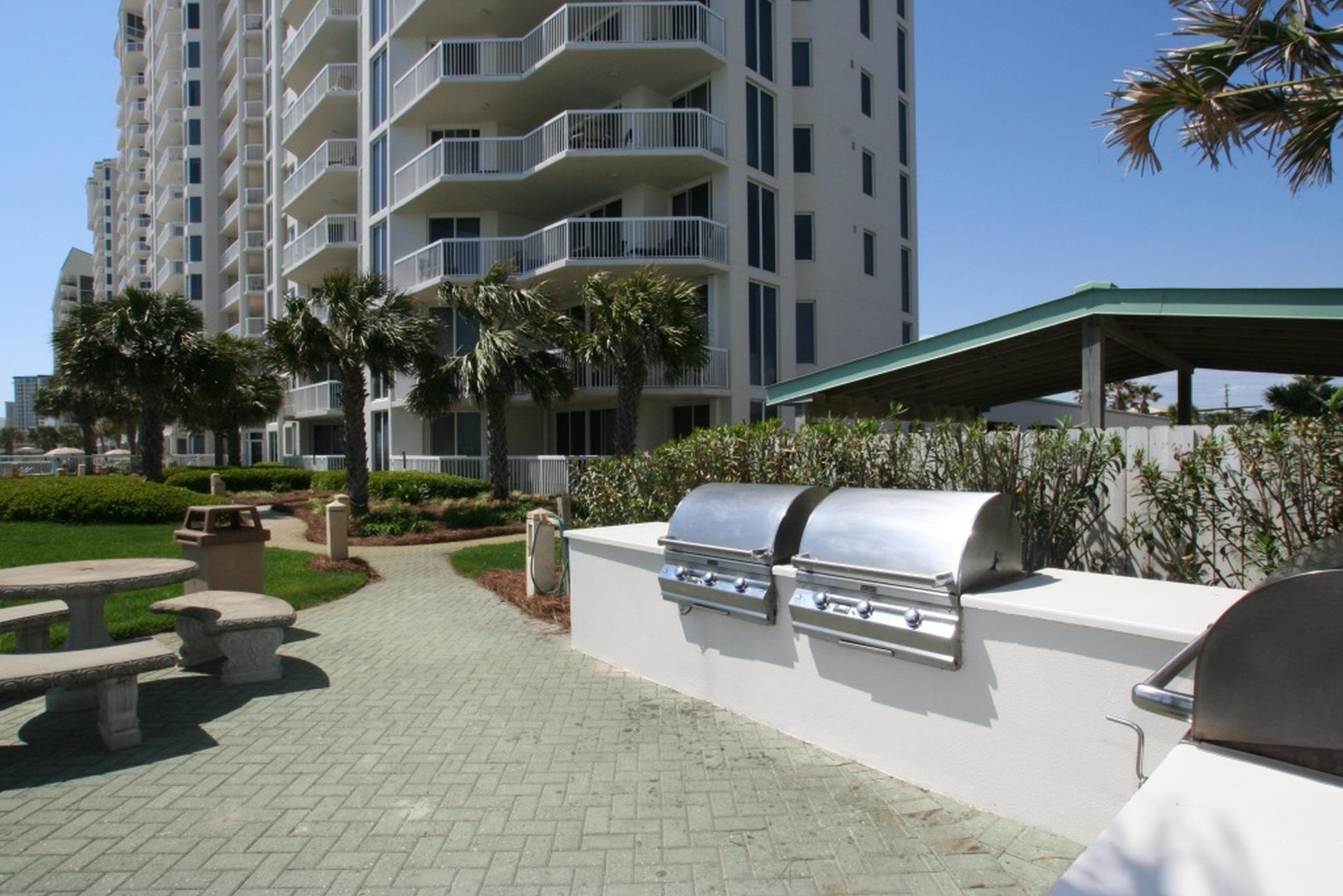 SILVER BEACH TOWERS WEST - Residential